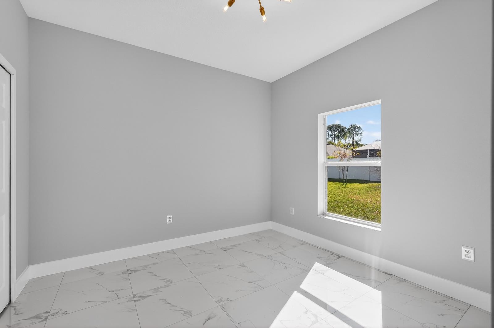 Image 26 of 58 For 8 Barkley Lane