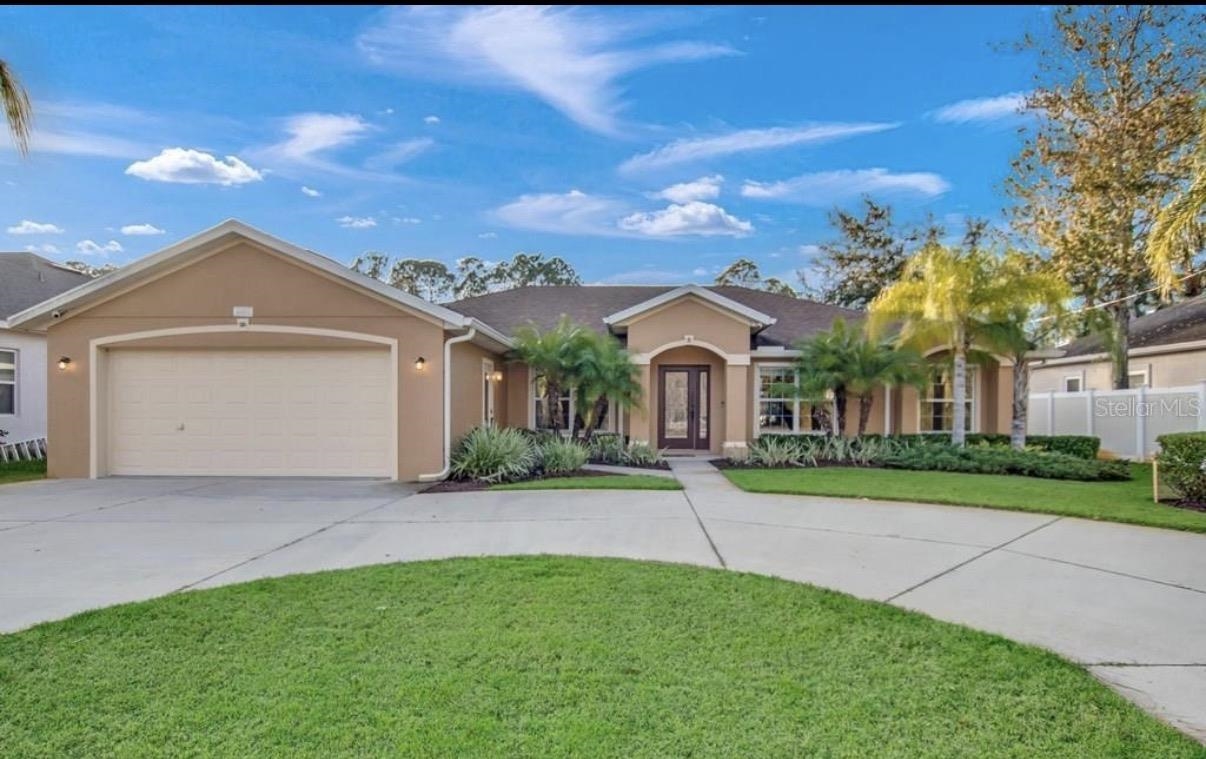 Listing Details for 8 Point Of Woods Drive, Palm Coast, FL 32164