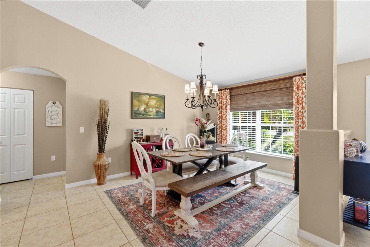 Image 15 of 45 For 8 Point Of Woods Drive