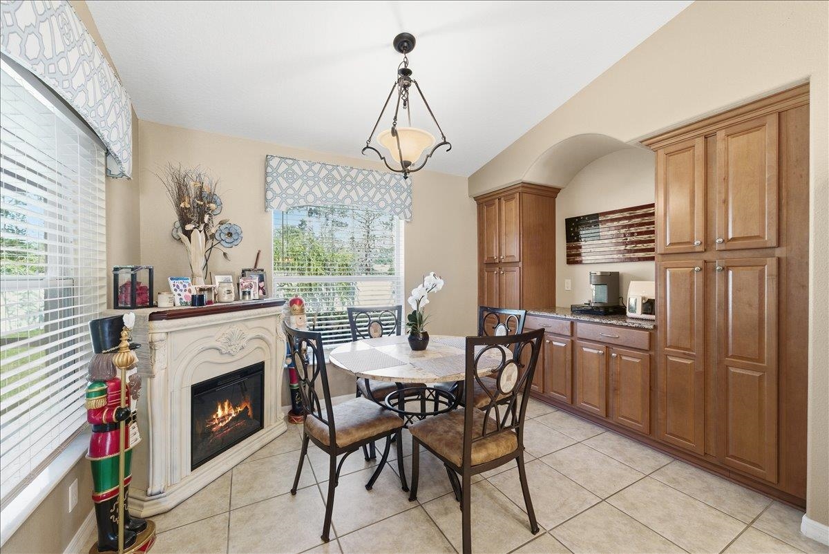 Image 16 of 45 For 8 Point Of Woods Drive