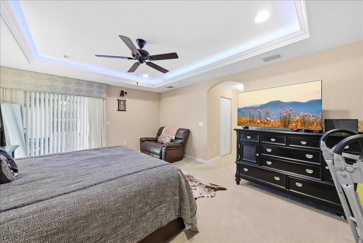 Image 18 of 45 For 8 Point Of Woods Drive