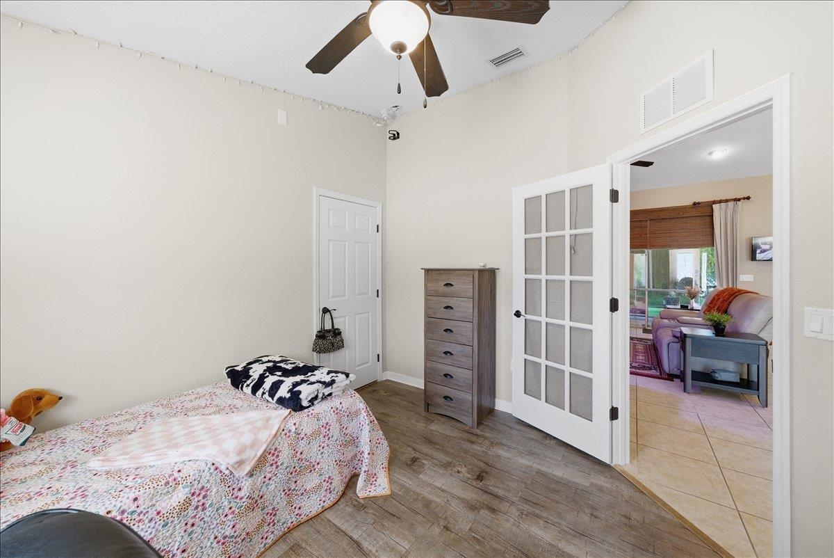 Image 25 of 45 For 8 Point Of Woods Drive