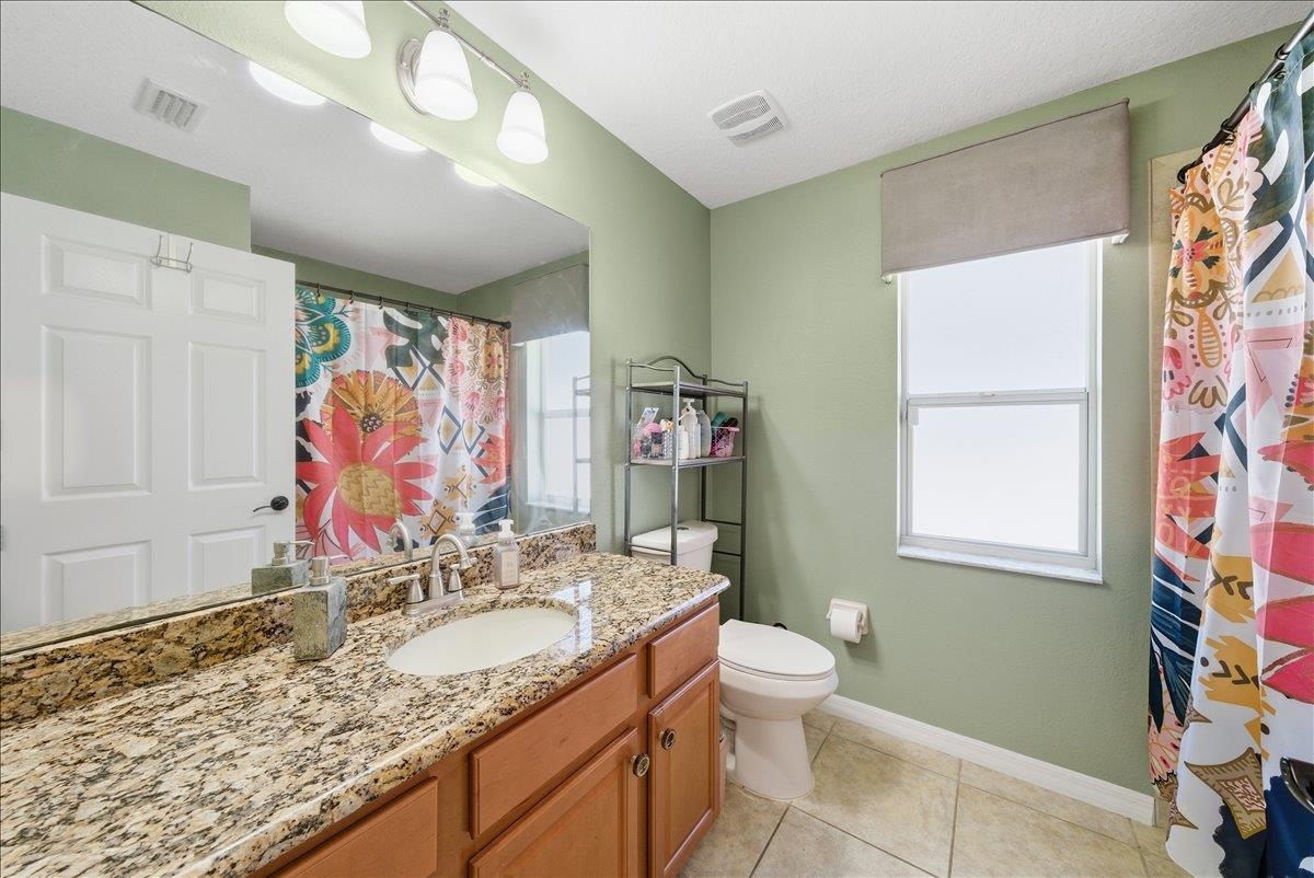 Image 26 of 45 For 8 Point Of Woods Drive