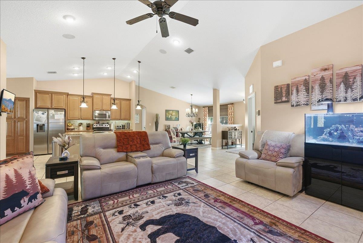 Image 8 of 45 For 8 Point Of Woods Drive