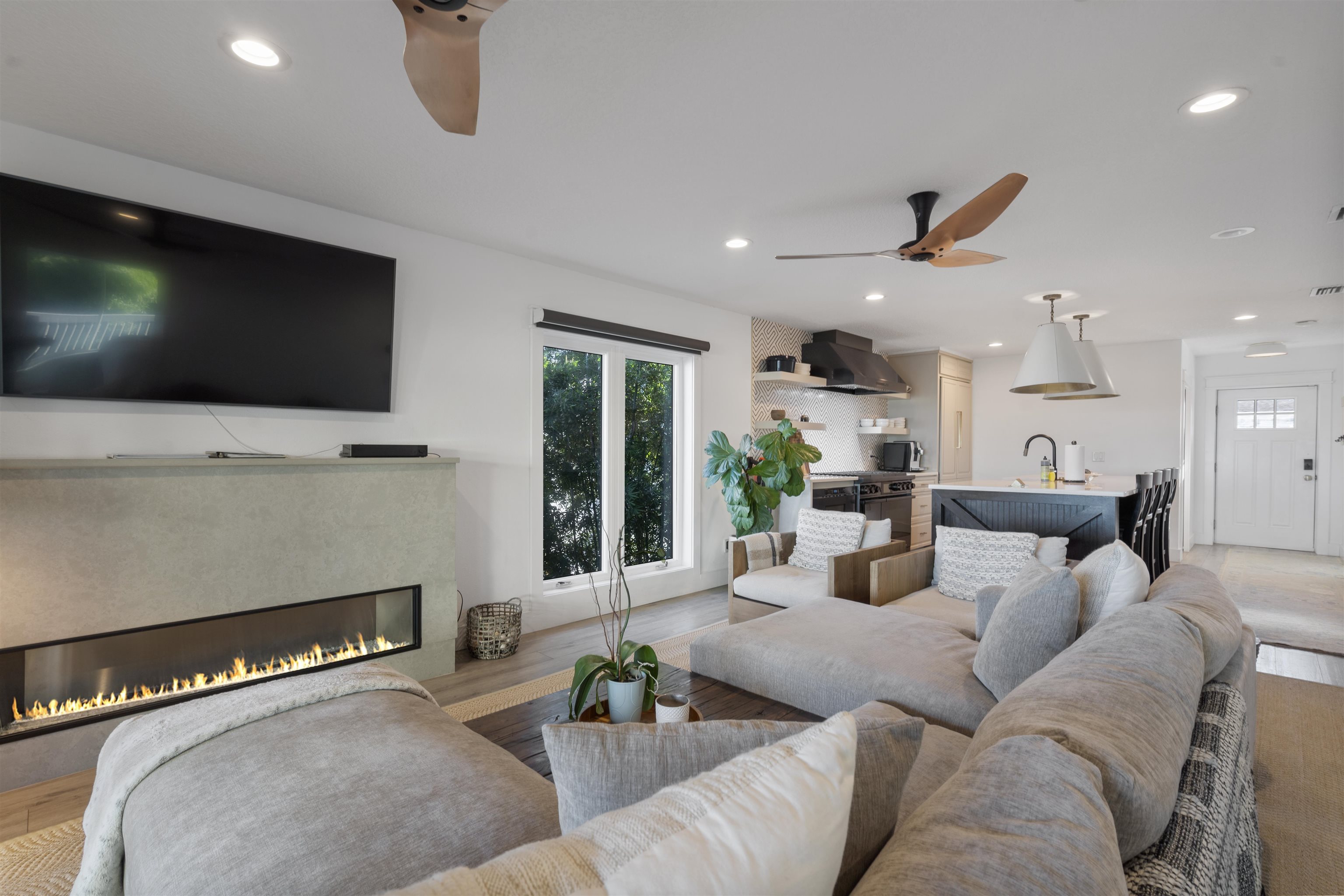 Image 18 of 68 For 5730 Rudolph Ave