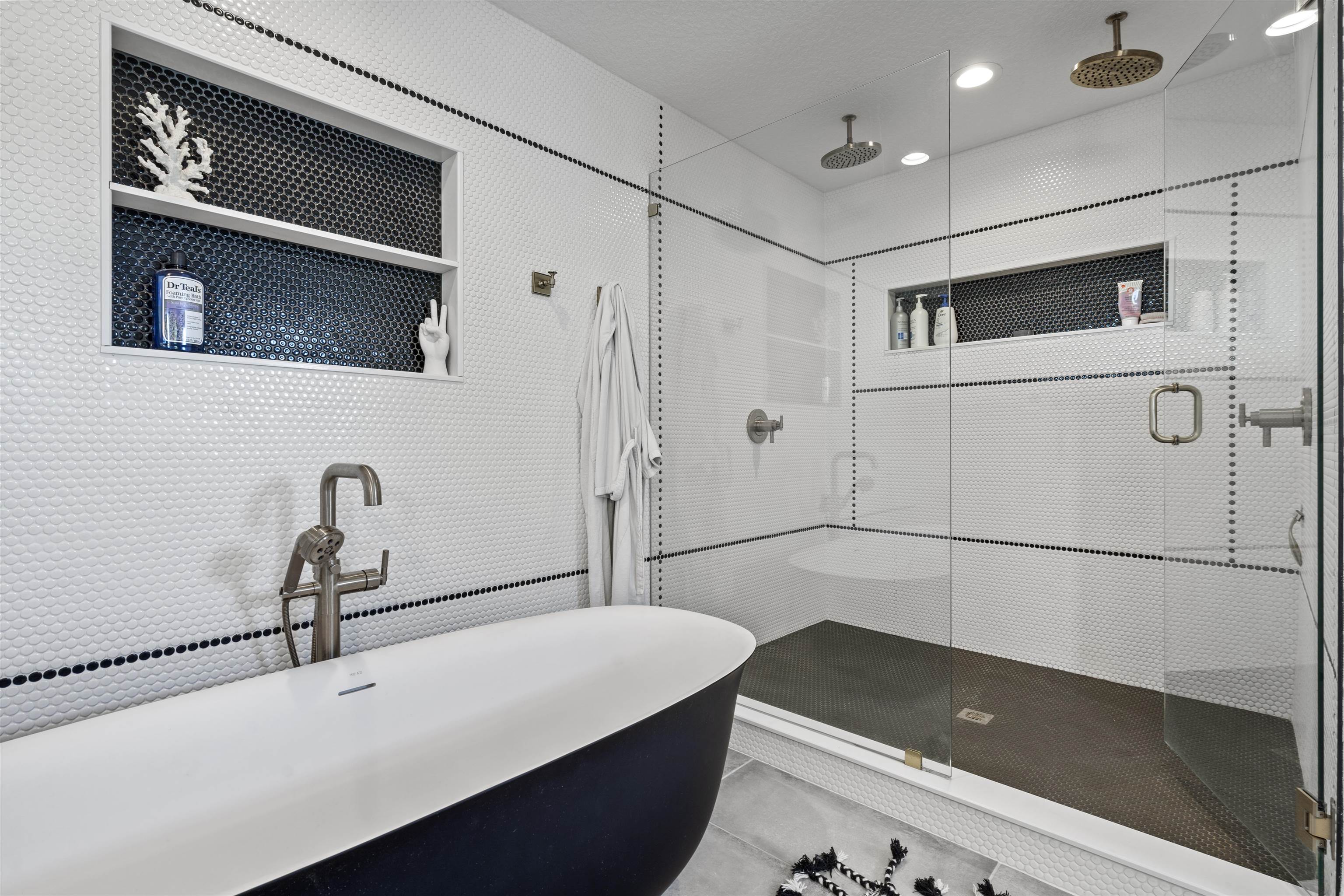 Image 24 of 68 For 5730 Rudolph Ave