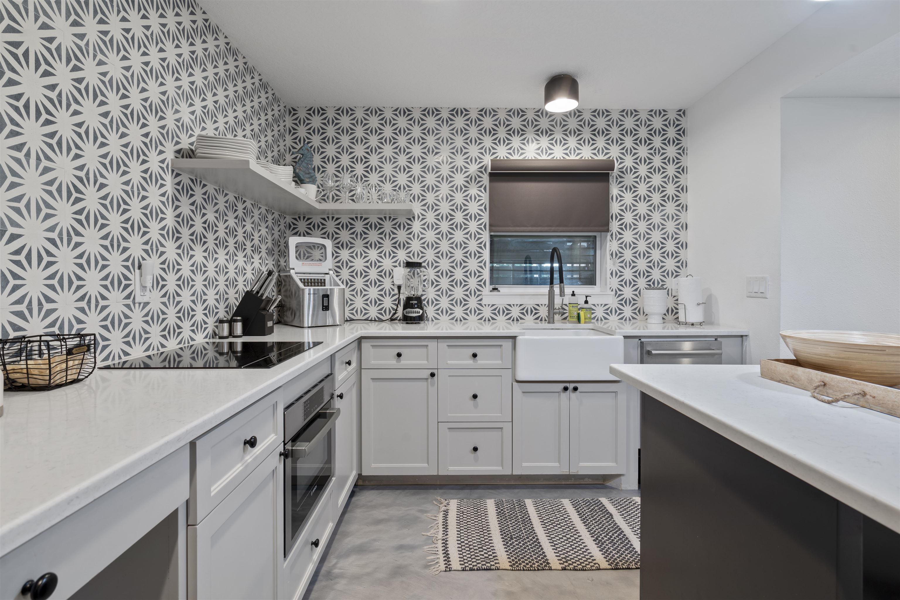 Image 41 of 68 For 5730 Rudolph Ave