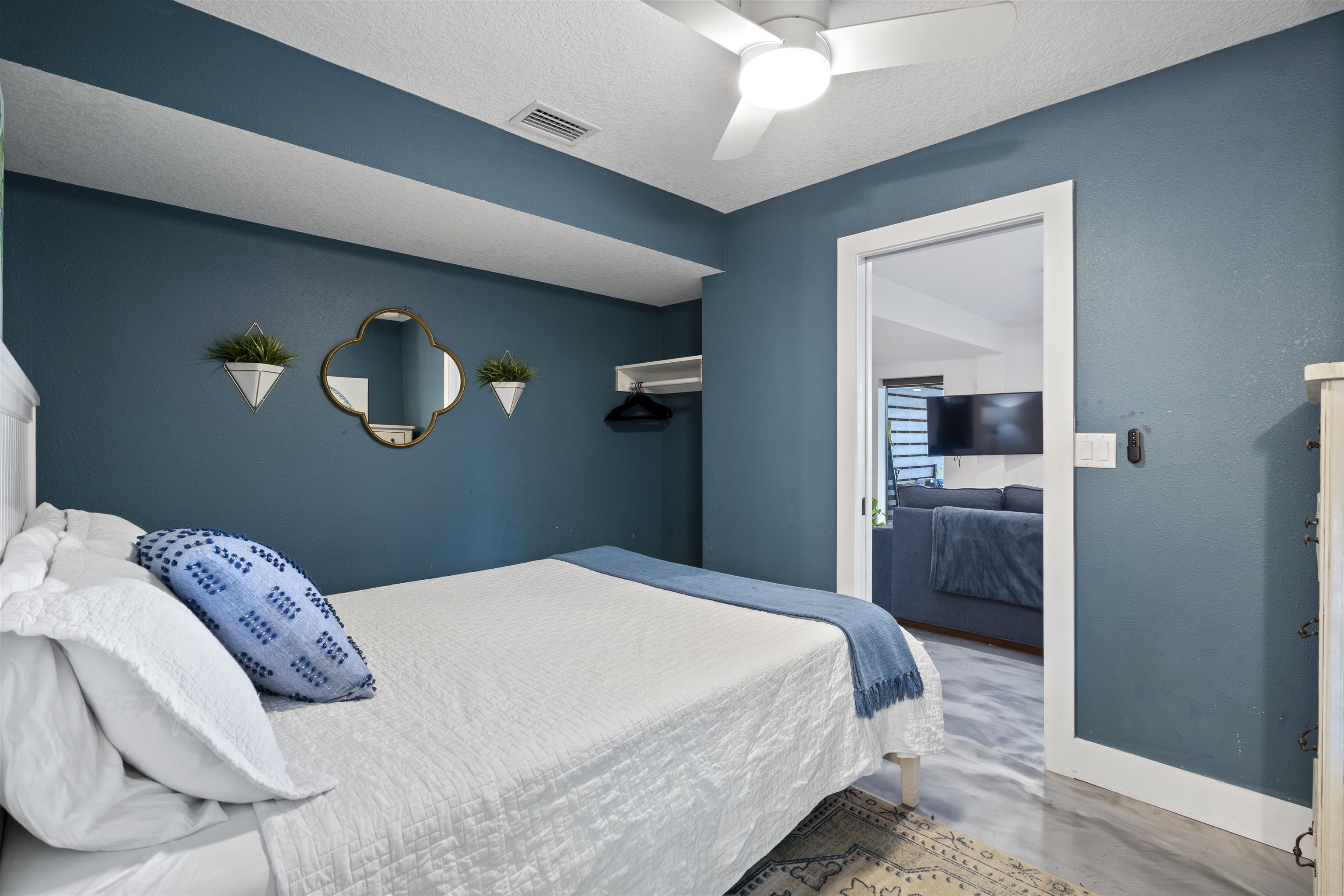 Image 46 of 68 For 5730 Rudolph Ave