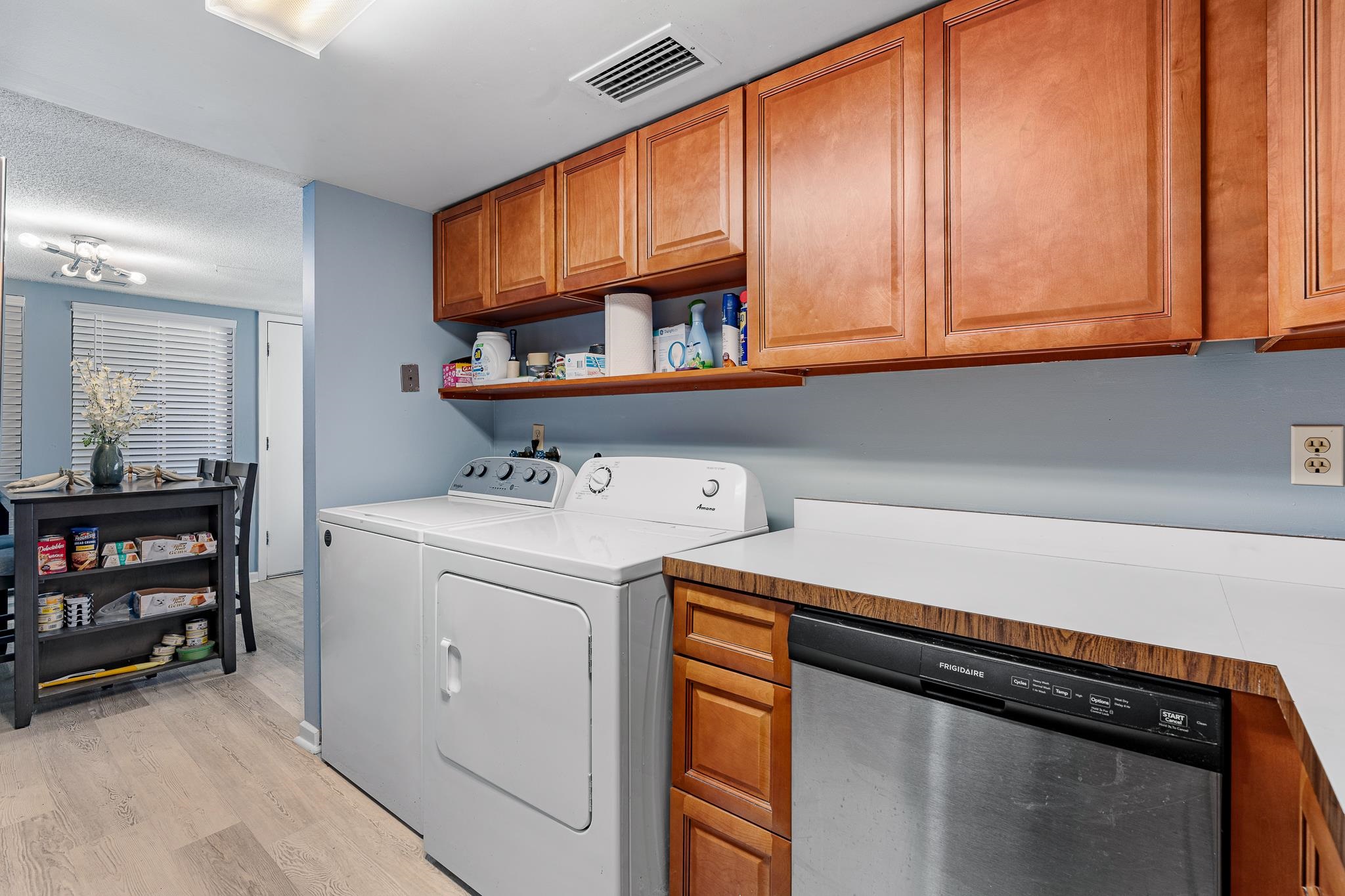 Image 11 of 44 For 42 Club House Dr  101