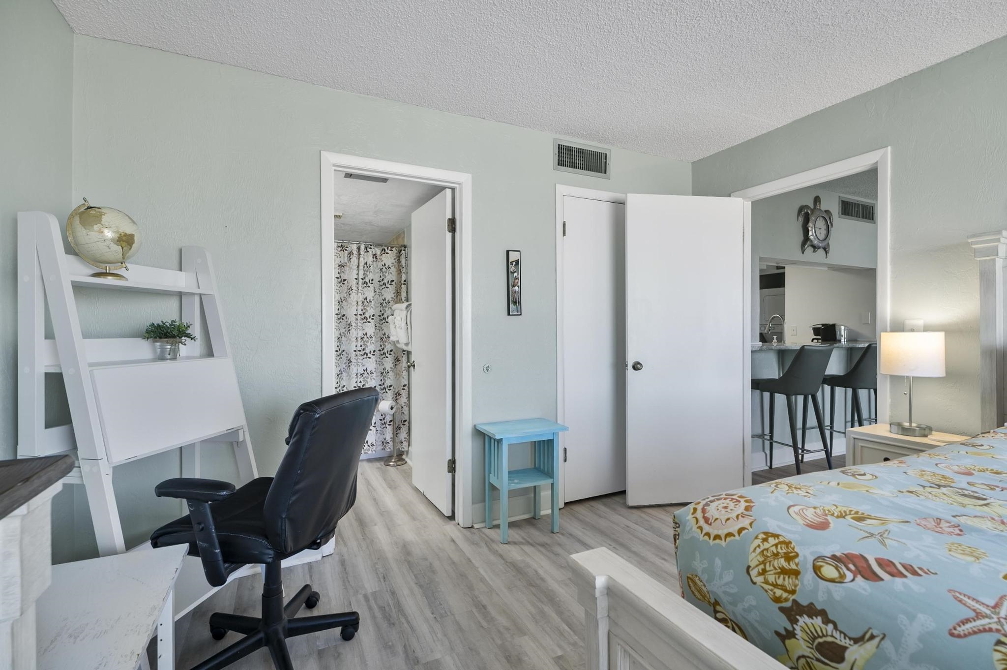 Image 18 of 55 For 3600 Ocean Shore Blvd S 614