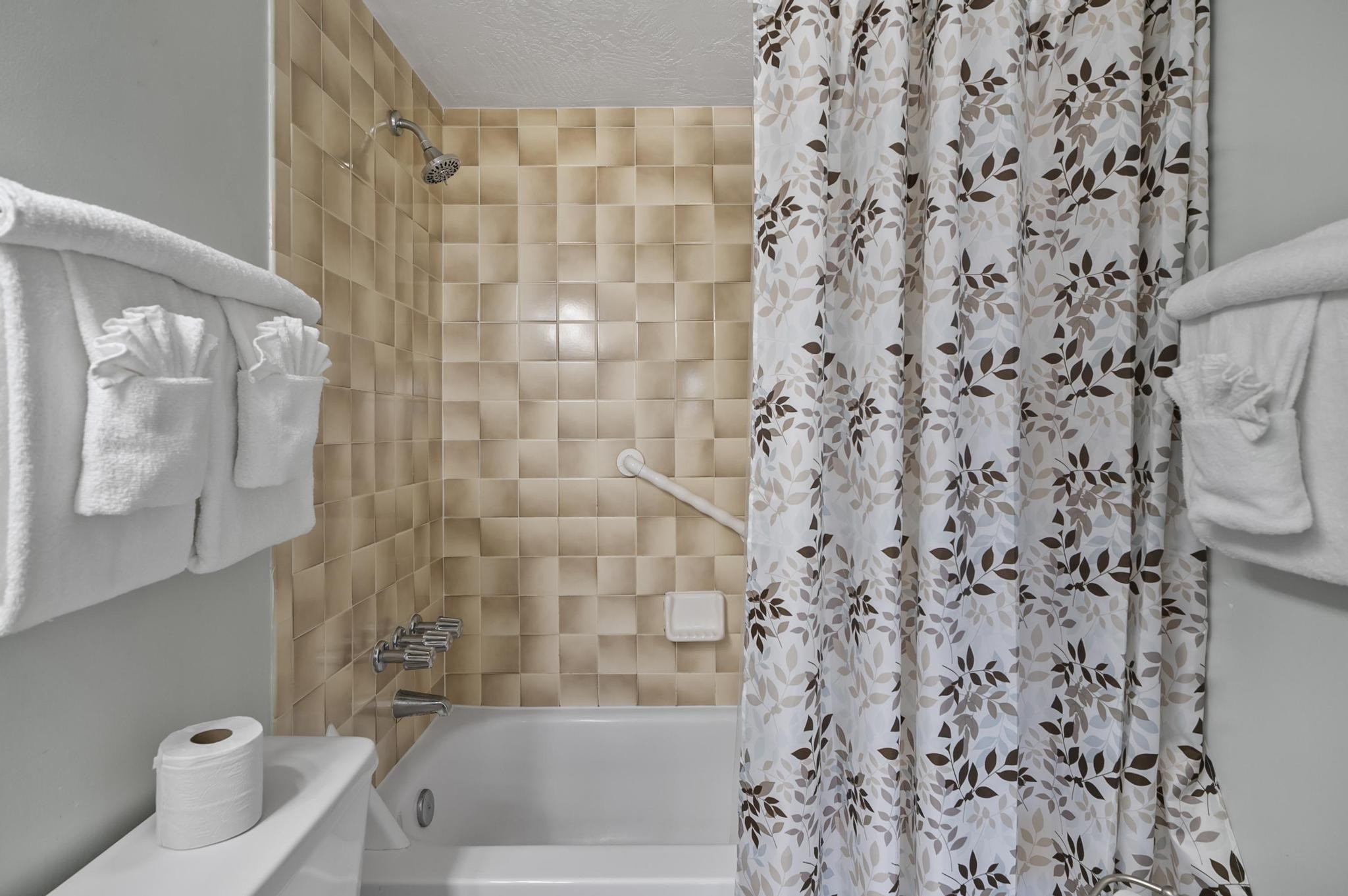 Image 26 of 55 For 3600 Ocean Shore Blvd S 614