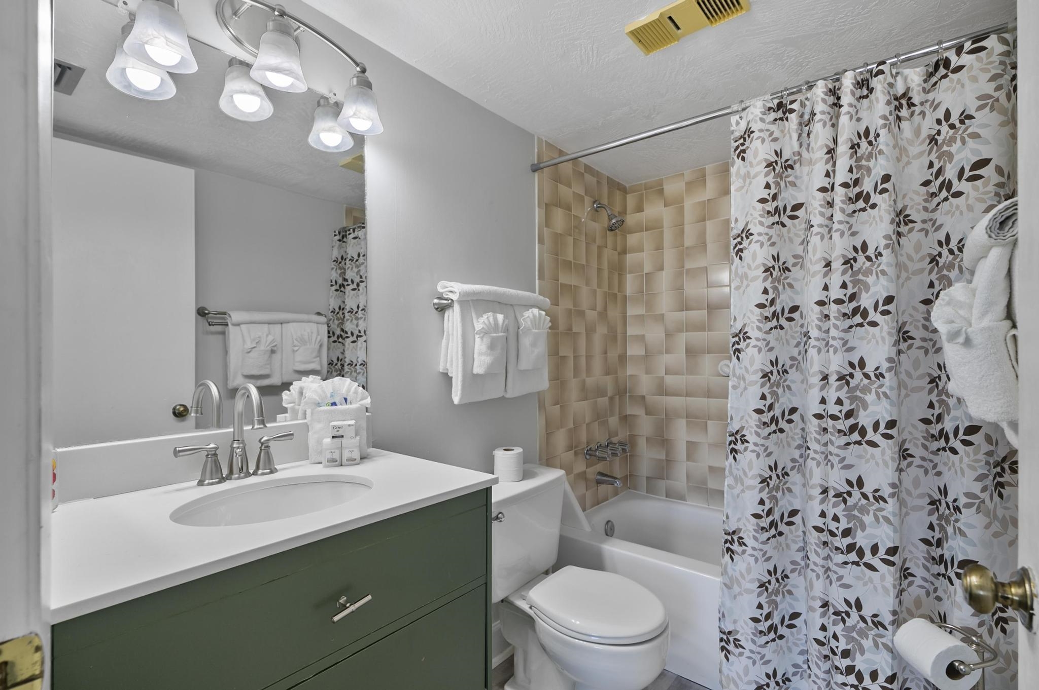 Image 29 of 55 For 3600 Ocean Shore Blvd S 614