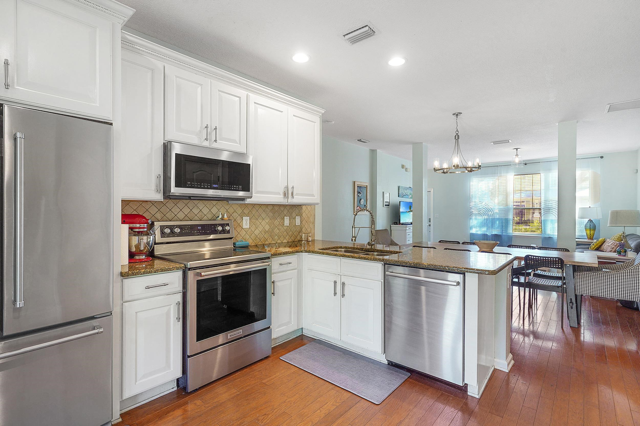 Image 11 of 39 For 935 Saltwater Cir