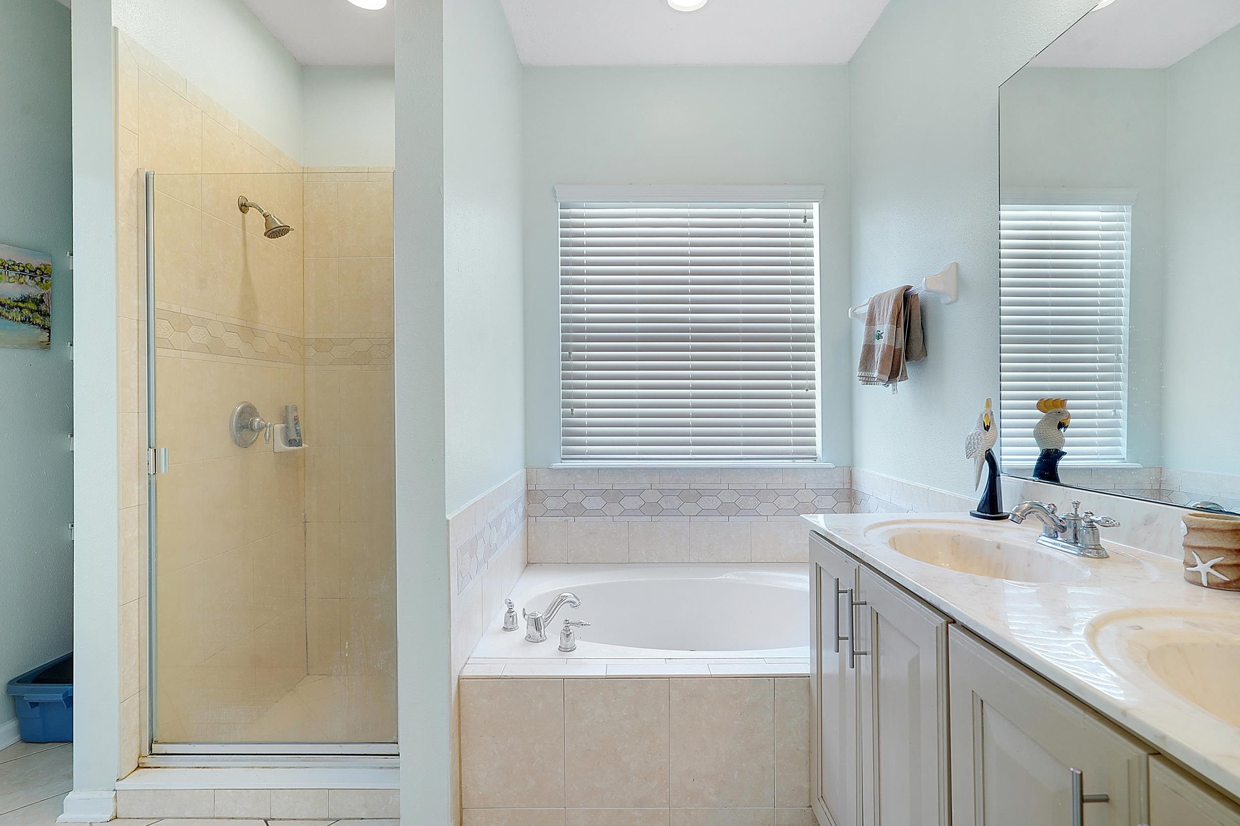 Image 15 of 39 For 935 Saltwater Cir