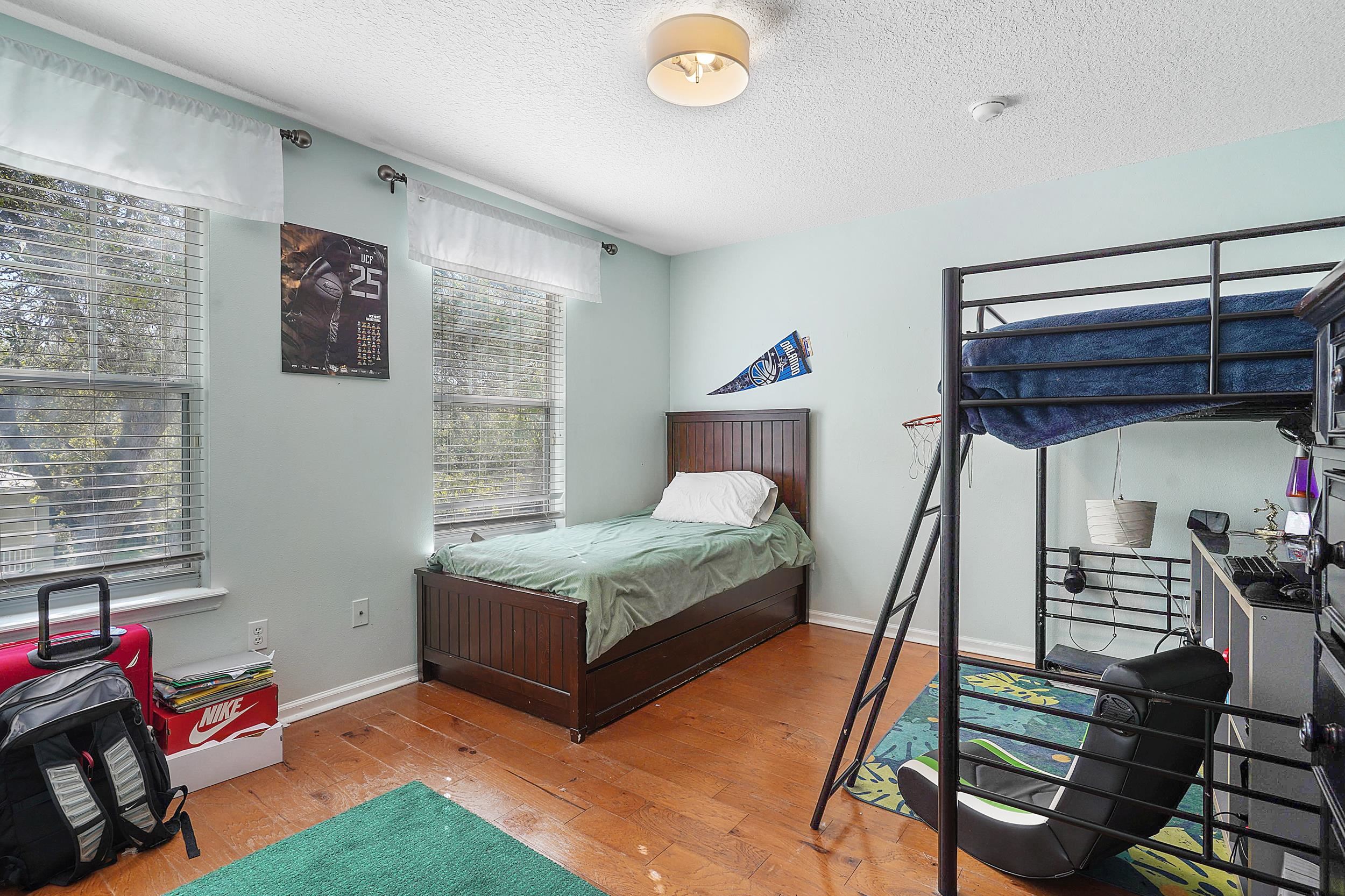 Image 19 of 39 For 935 Saltwater Cir