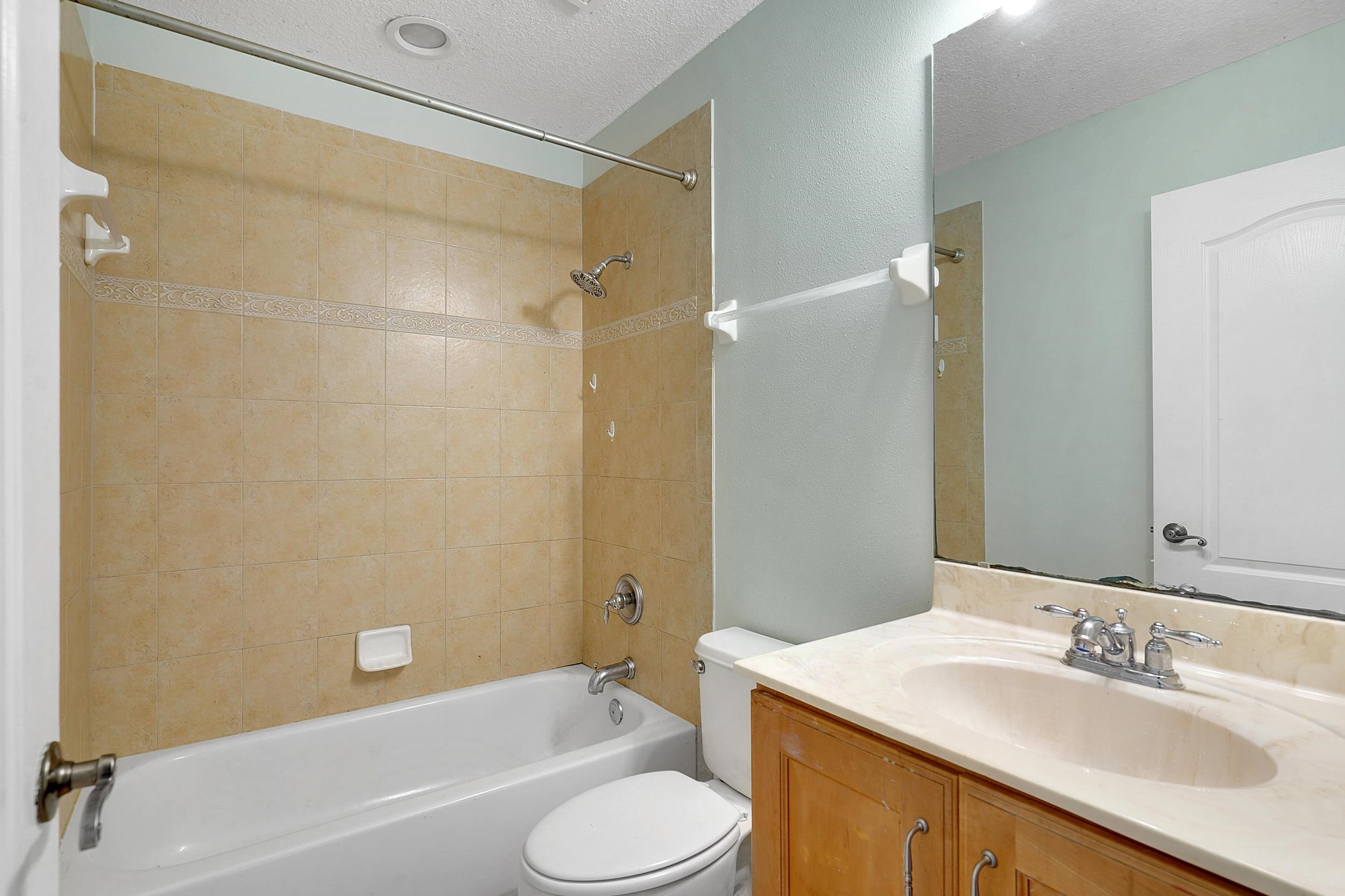 Image 21 of 39 For 935 Saltwater Cir