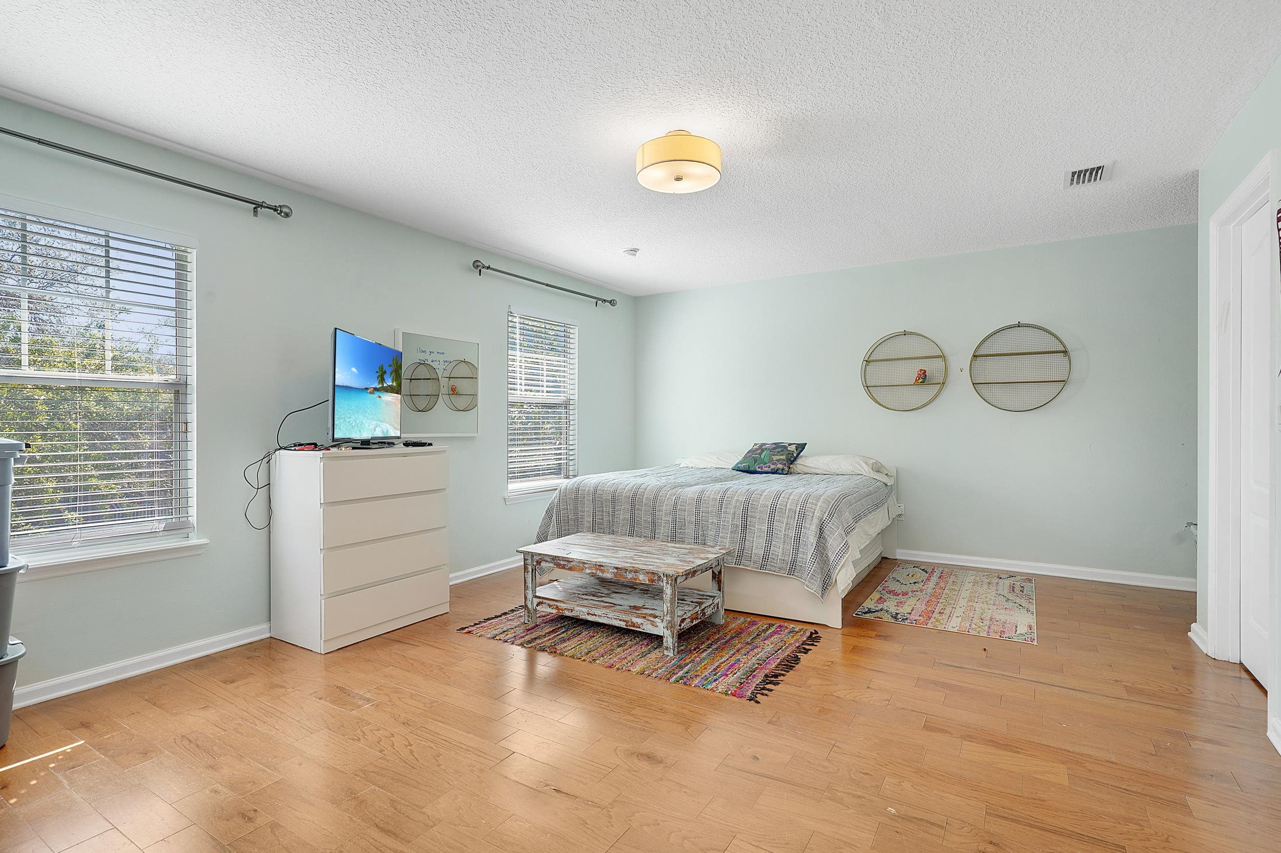 Image 27 of 39 For 935 Saltwater Cir