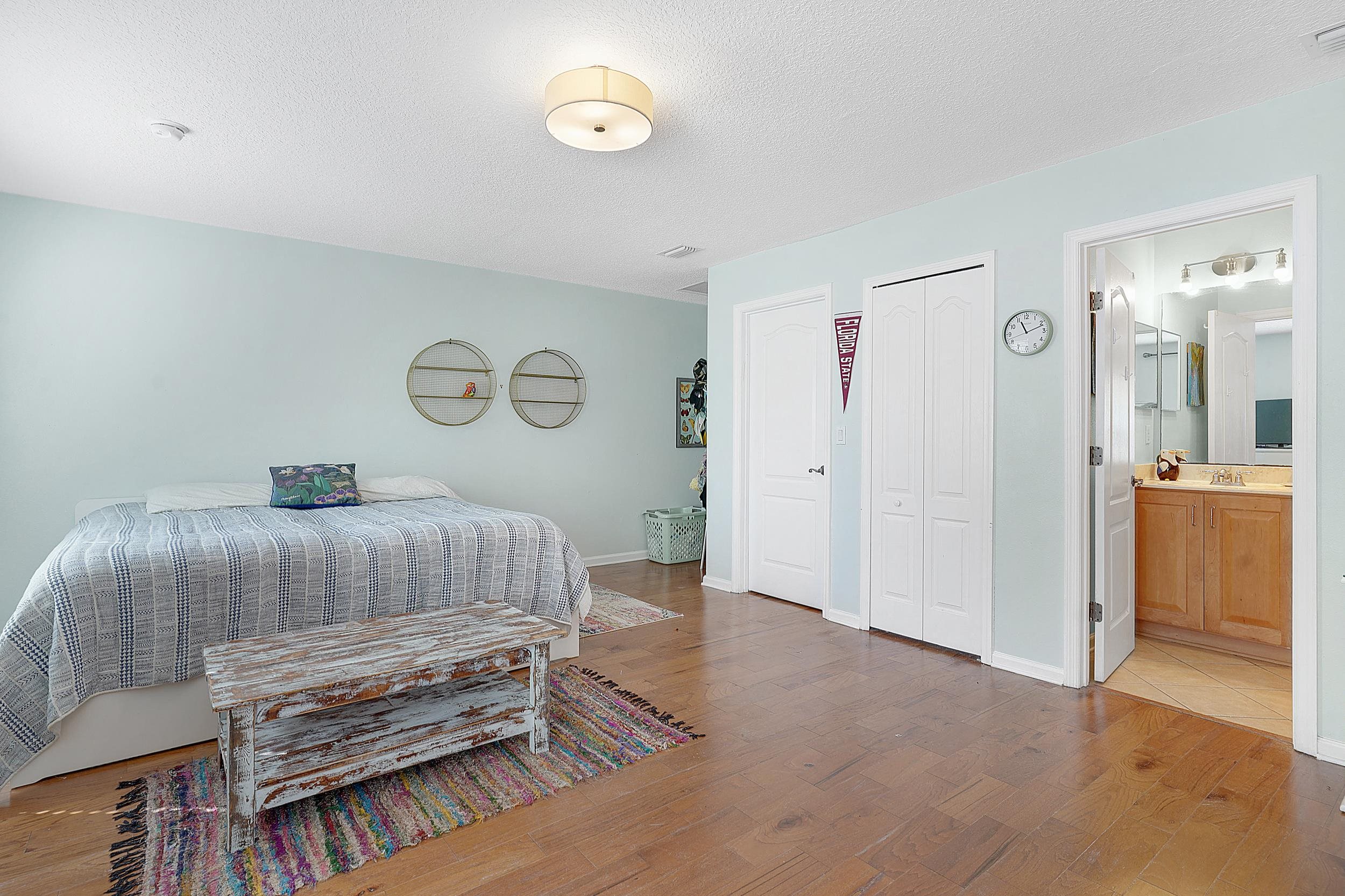 Image 28 of 39 For 935 Saltwater Cir