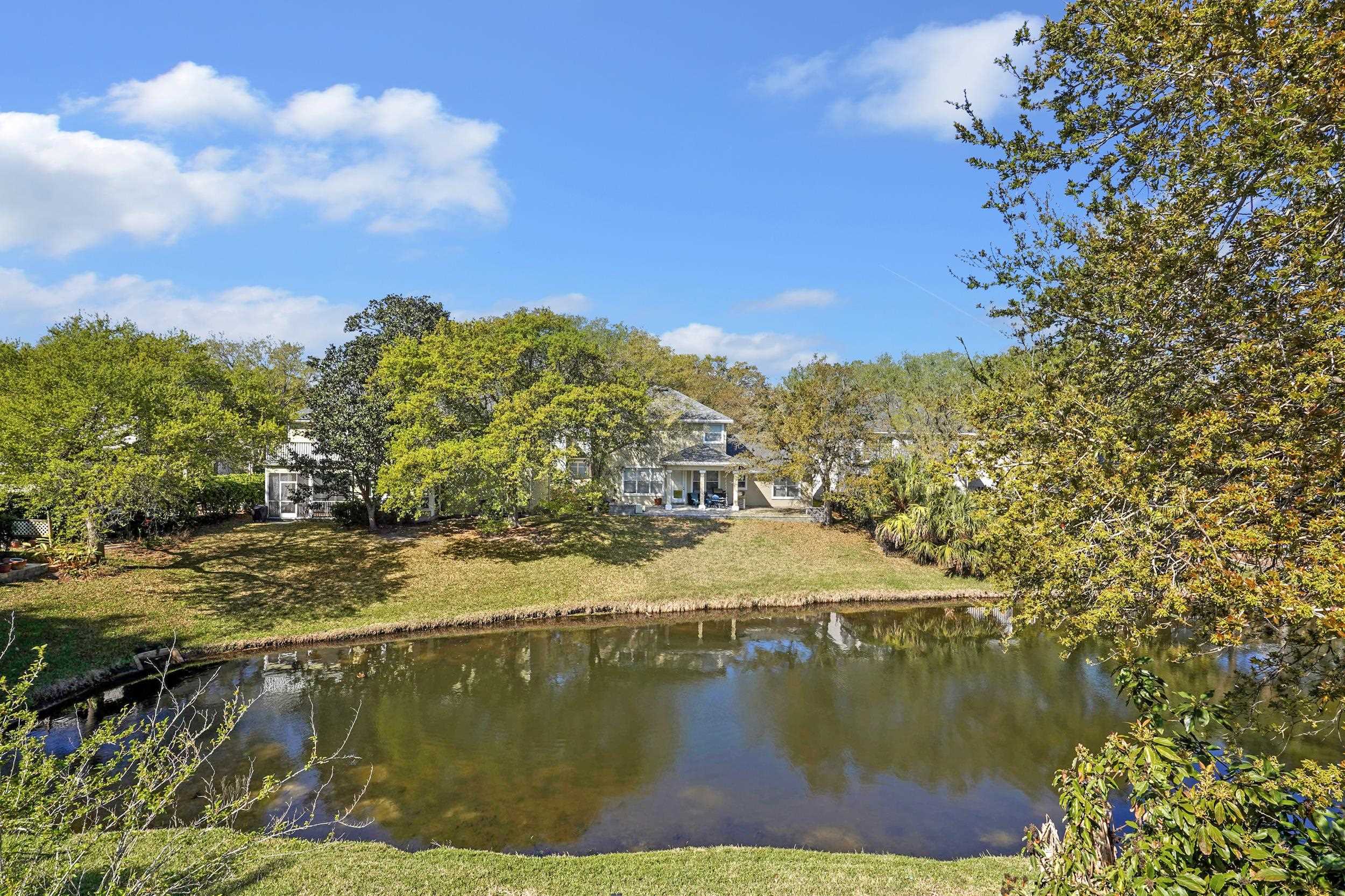 Image 32 of 39 For 935 Saltwater Cir