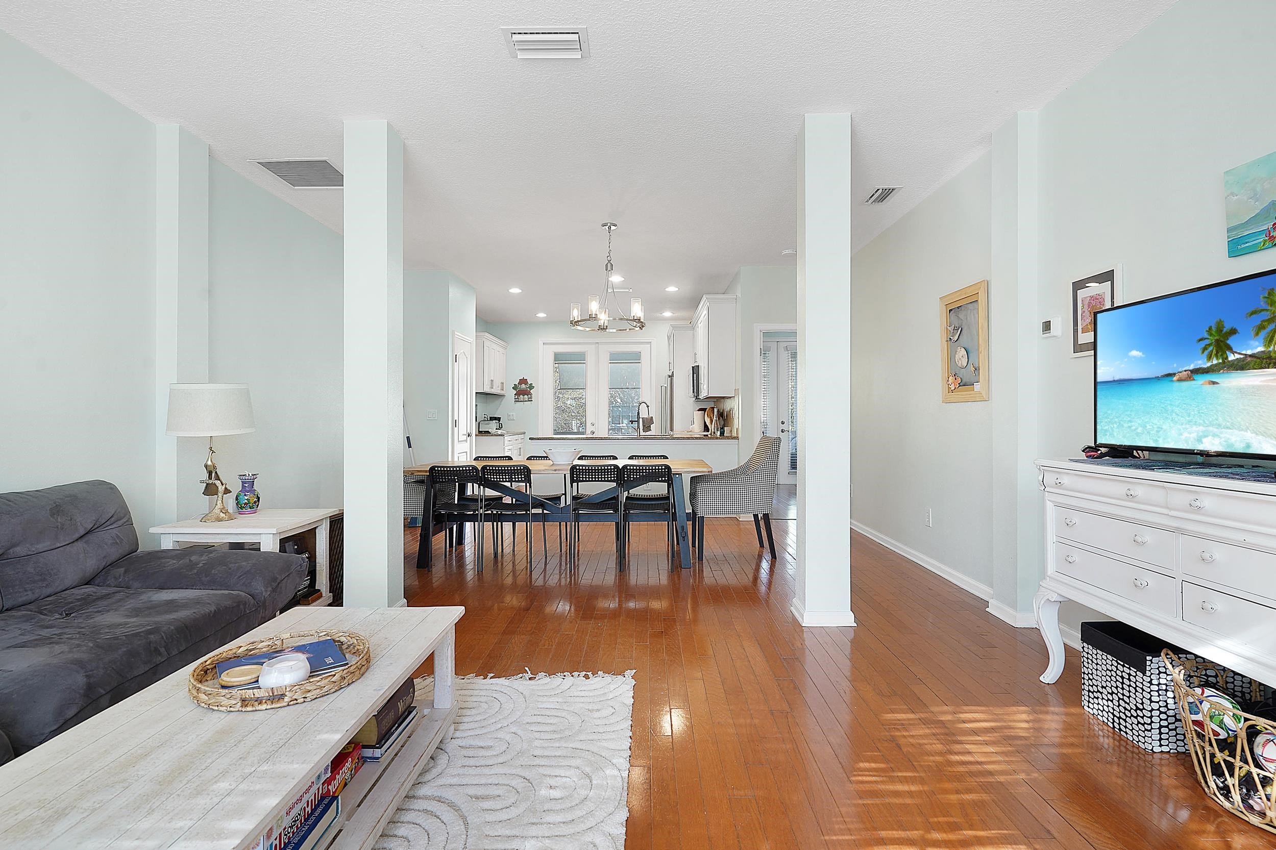 Image 7 of 39 For 935 Saltwater Cir