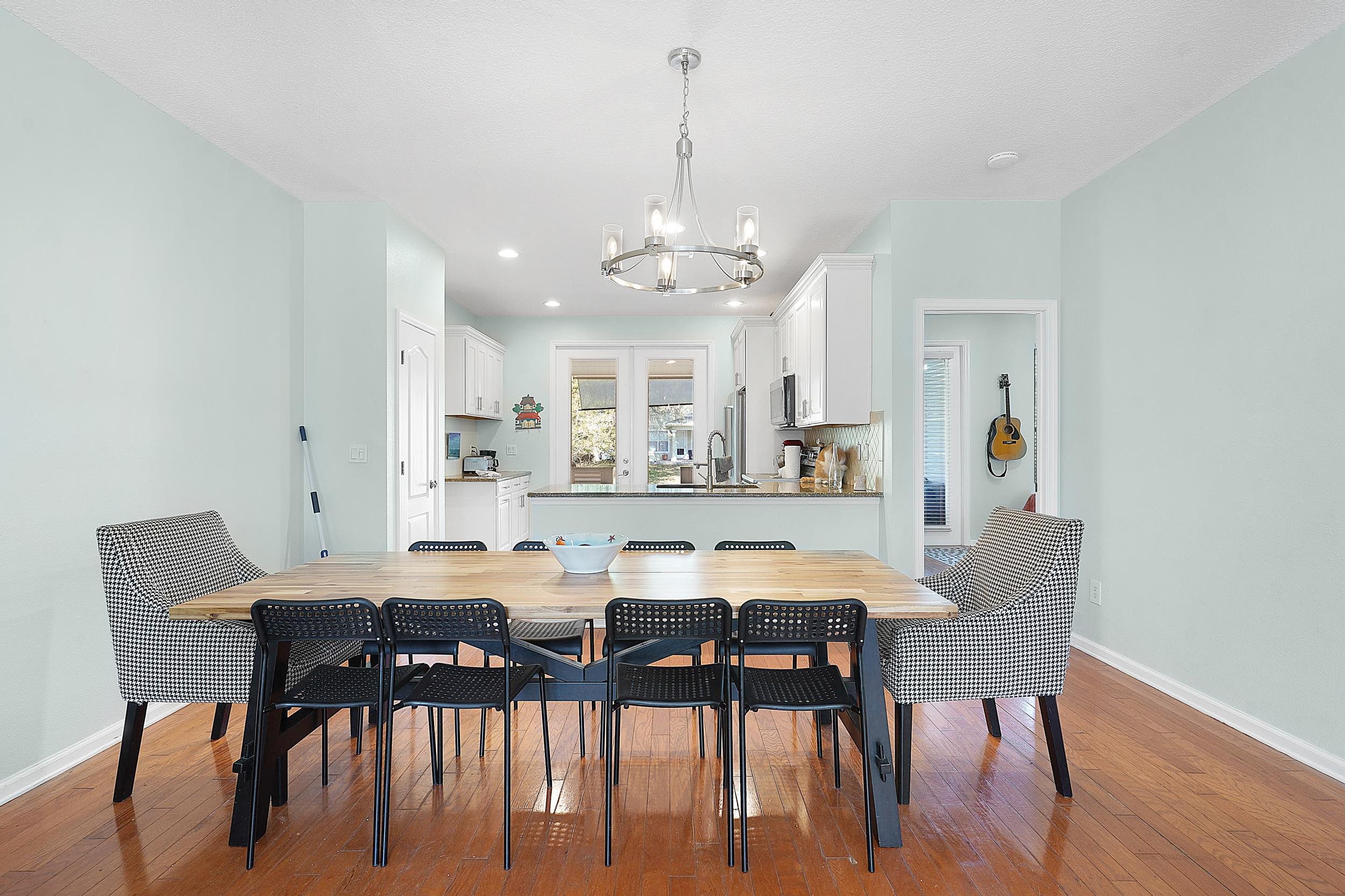 Image 8 of 39 For 935 Saltwater Cir