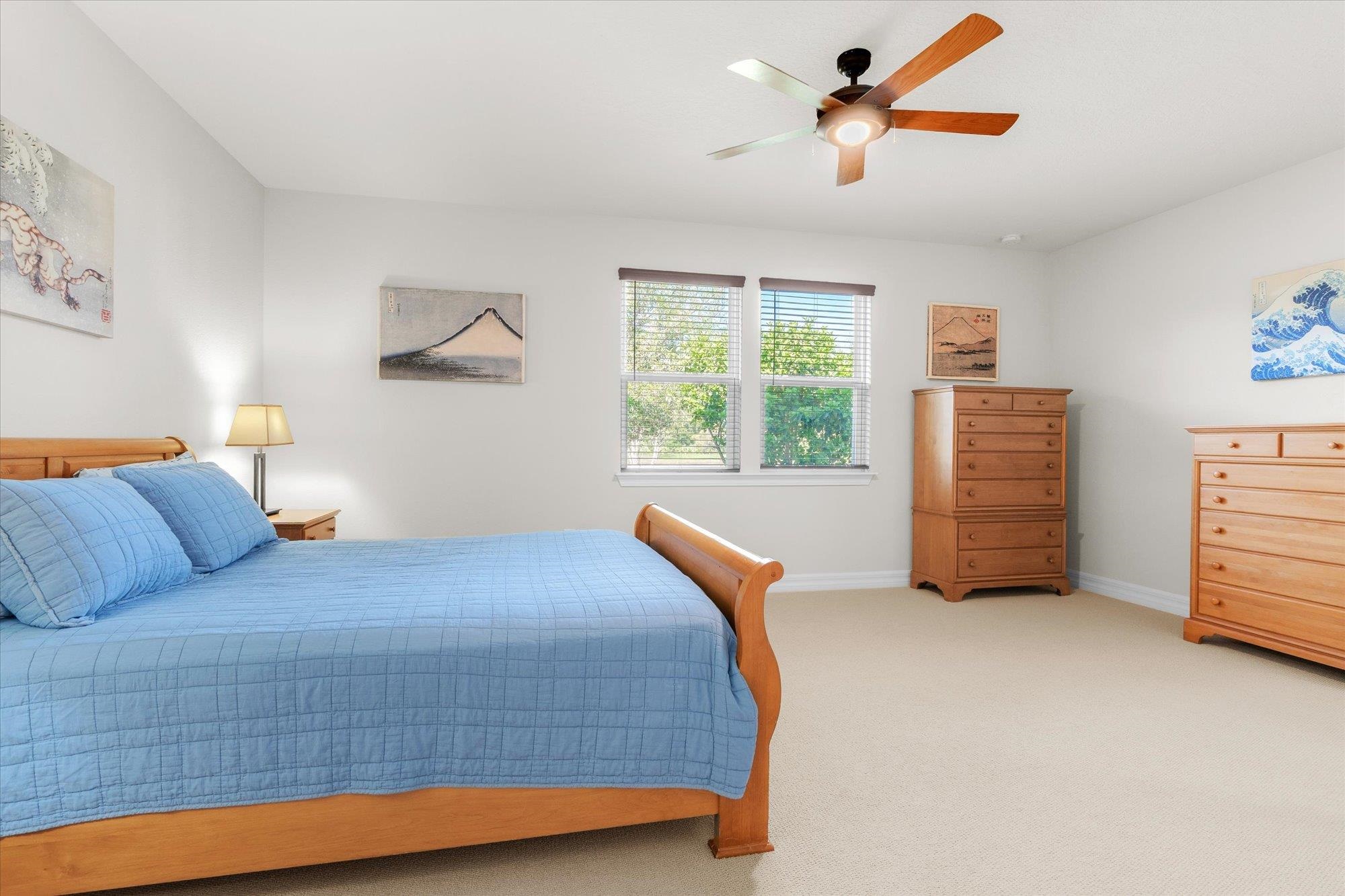 Image 19 of 43 For 437 La Mancha Dr