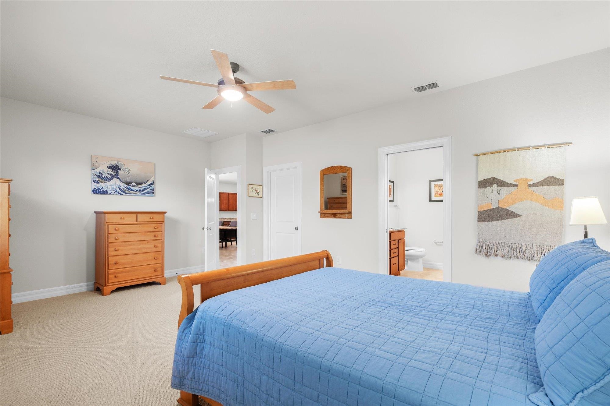 Image 20 of 43 For 437 La Mancha Dr