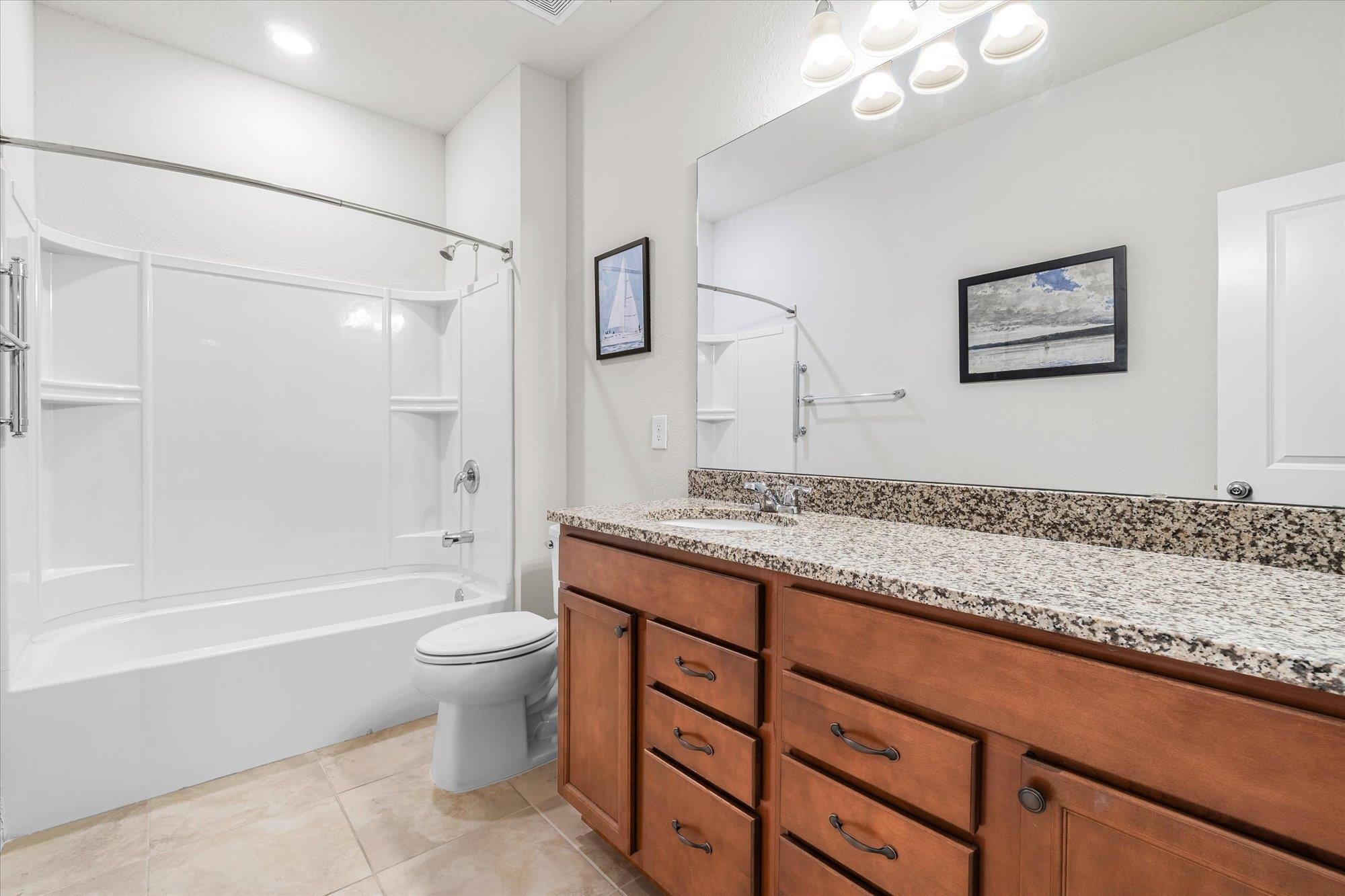 Image 23 of 43 For 437 La Mancha Dr