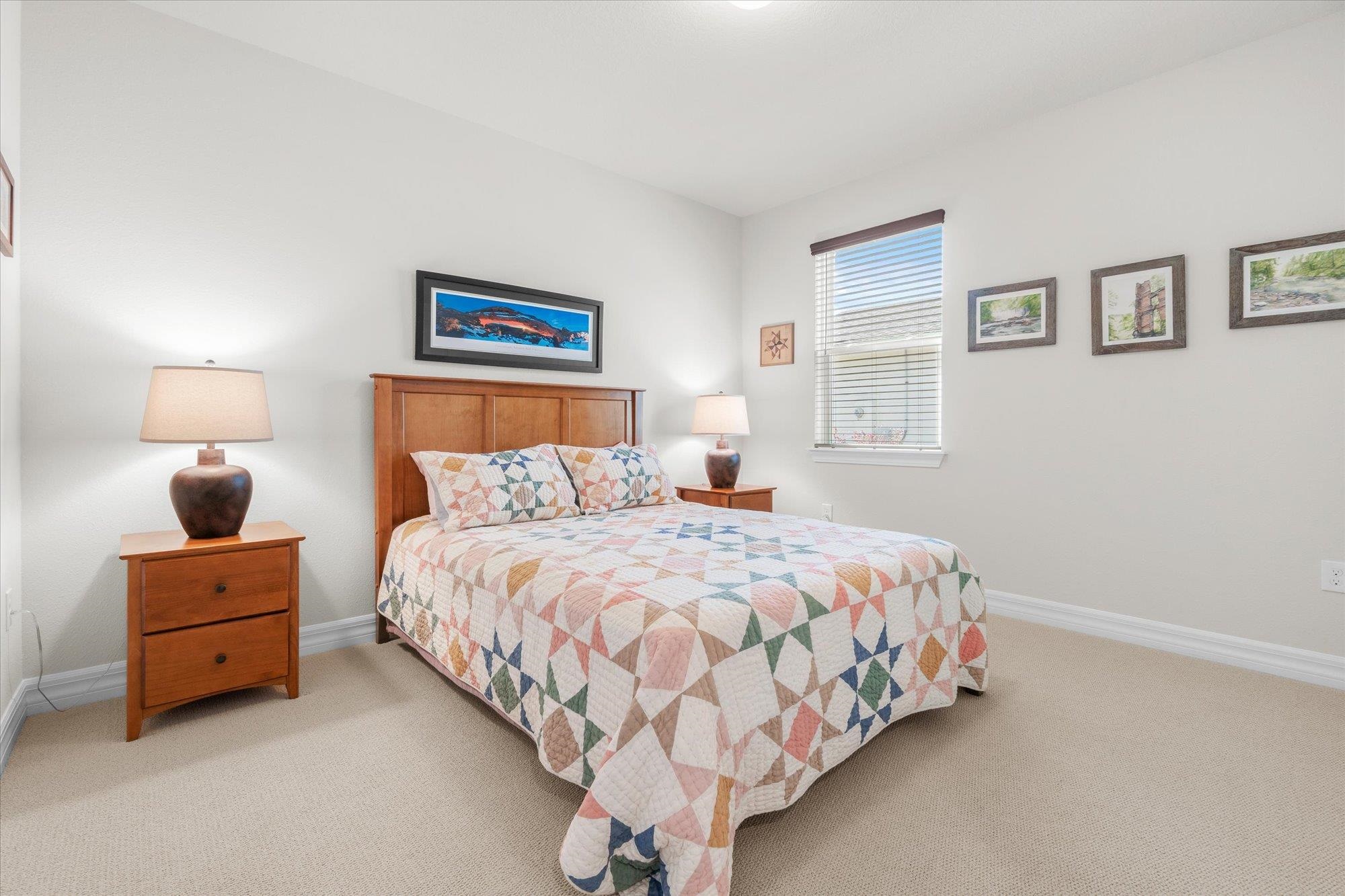 Image 27 of 43 For 437 La Mancha Dr