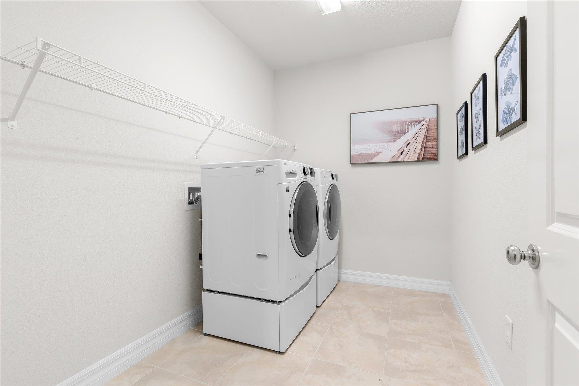 Image 29 of 43 For 437 La Mancha Dr