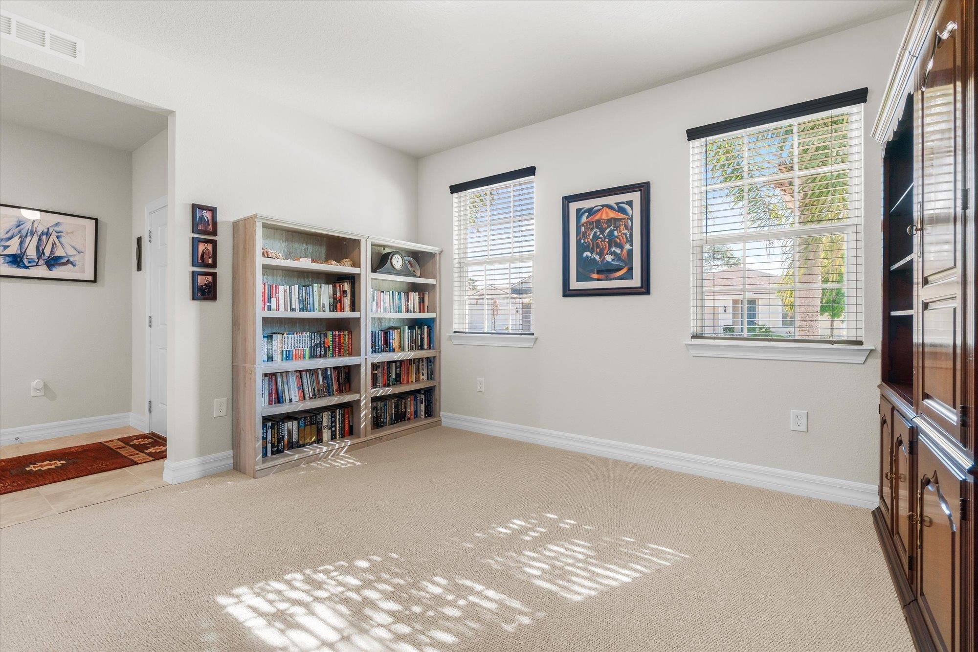 Image 7 of 43 For 437 La Mancha Dr