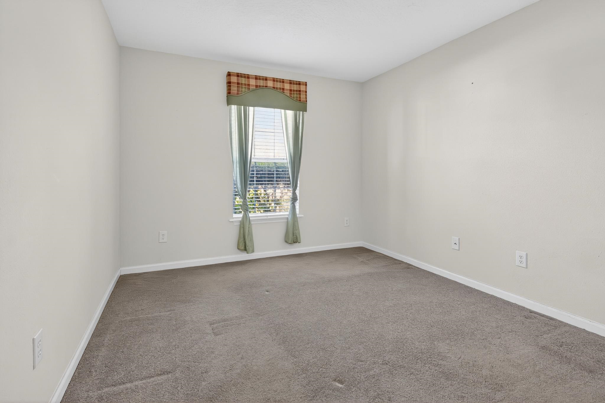 Image 34 of 54 For 5099 Cypress Links Blvd