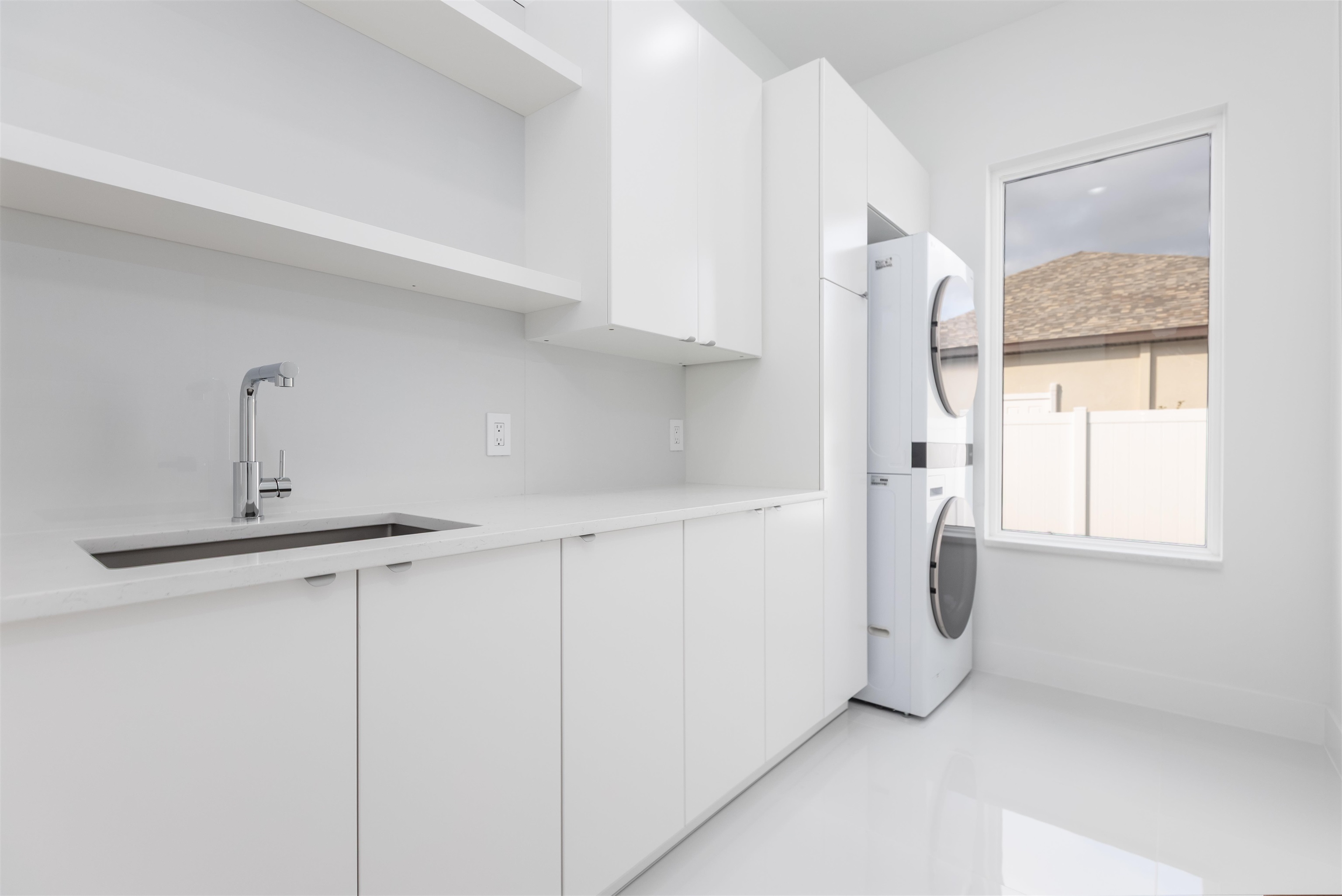 Image 35 of 39 For 9 Edison Lane