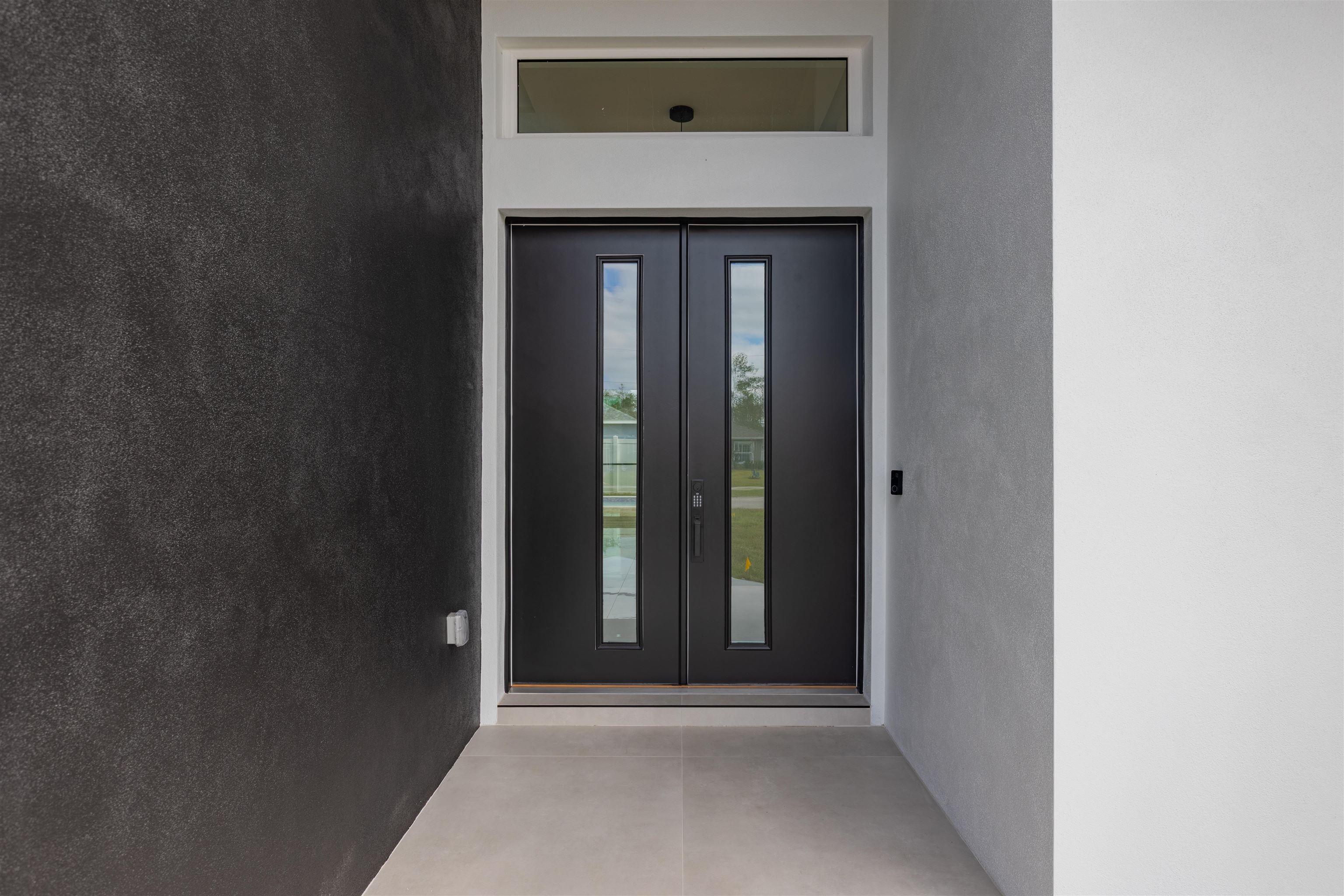 Image 6 of 39 For 9 Edison Lane