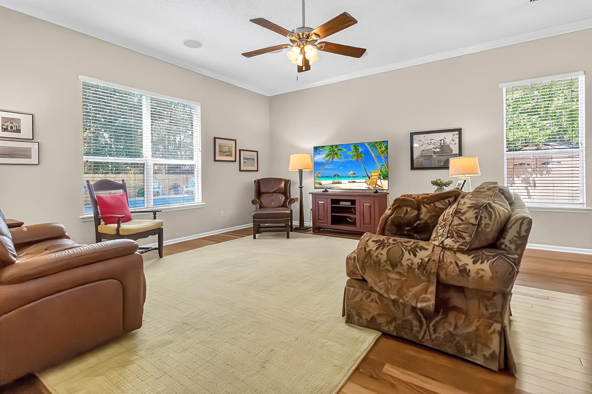 Image 16 of 71 For 1160 Eddystone Ln