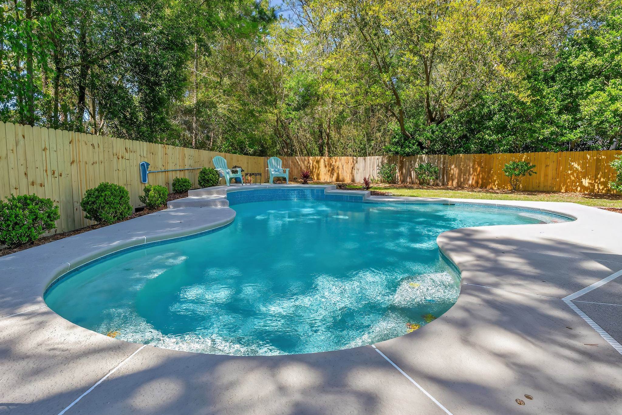 Image 2 of 71 For 1160 Eddystone Ln