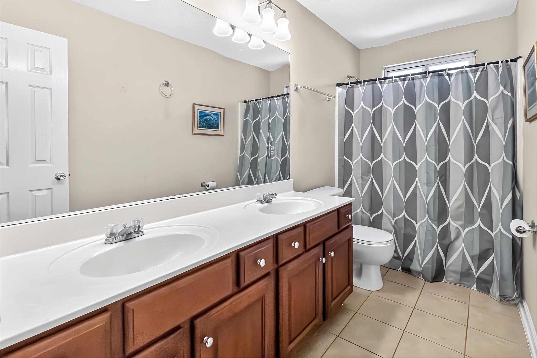 Image 32 of 71 For 1160 Eddystone Ln