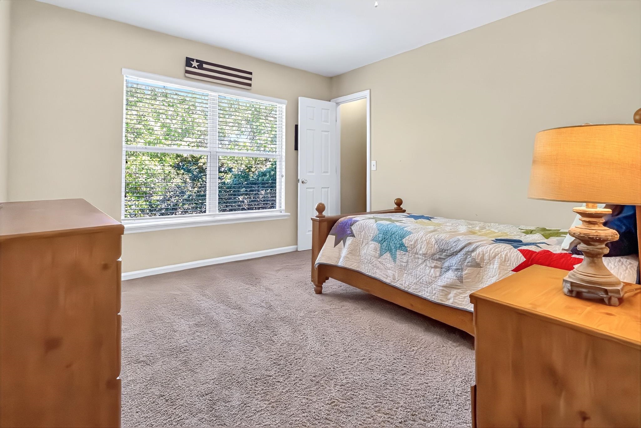 Image 33 of 71 For 1160 Eddystone Ln