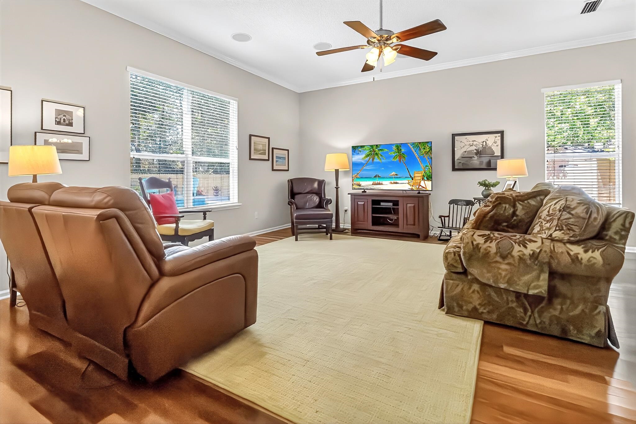 Image 4 of 71 For 1160 Eddystone Ln