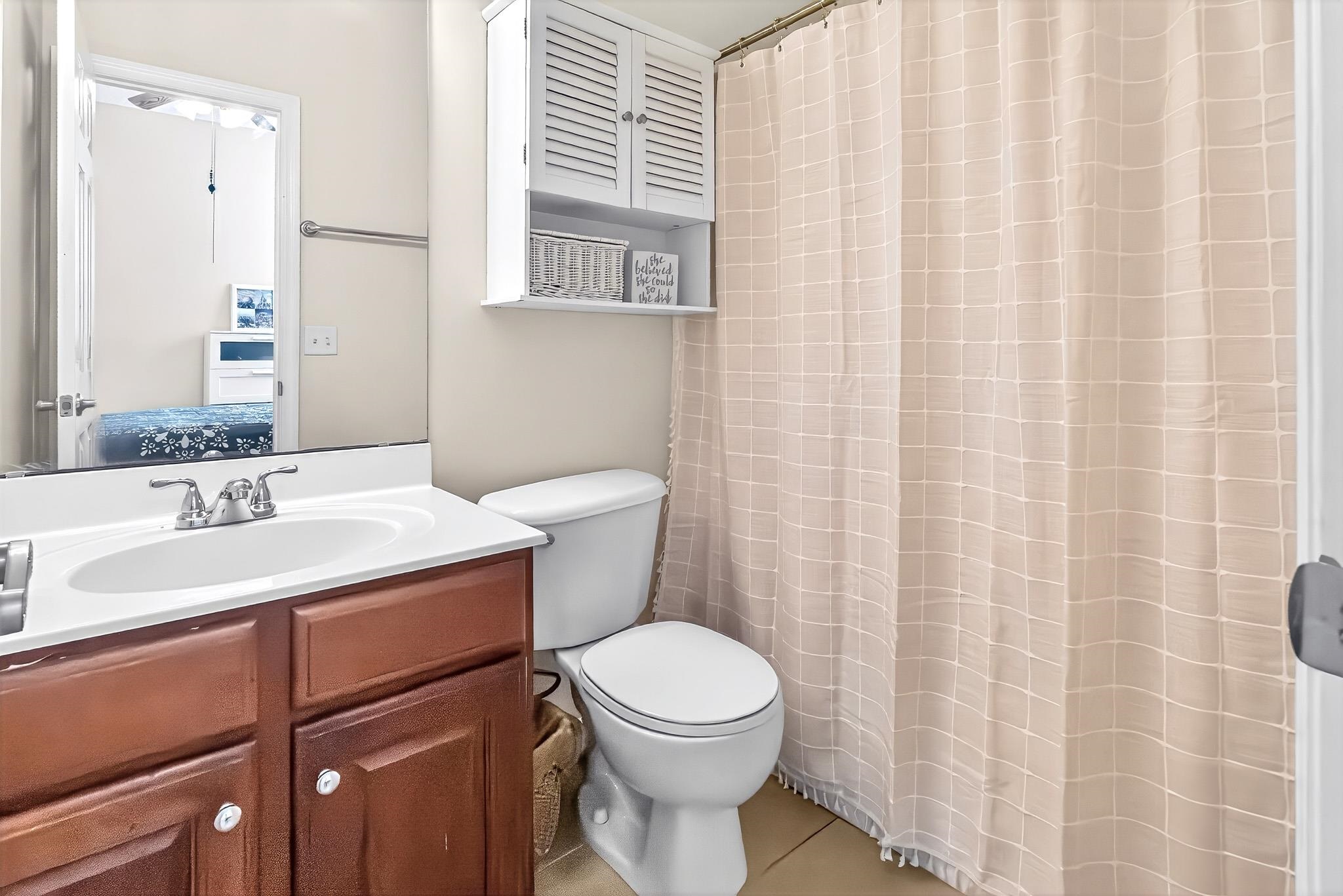 Image 43 of 71 For 1160 Eddystone Ln