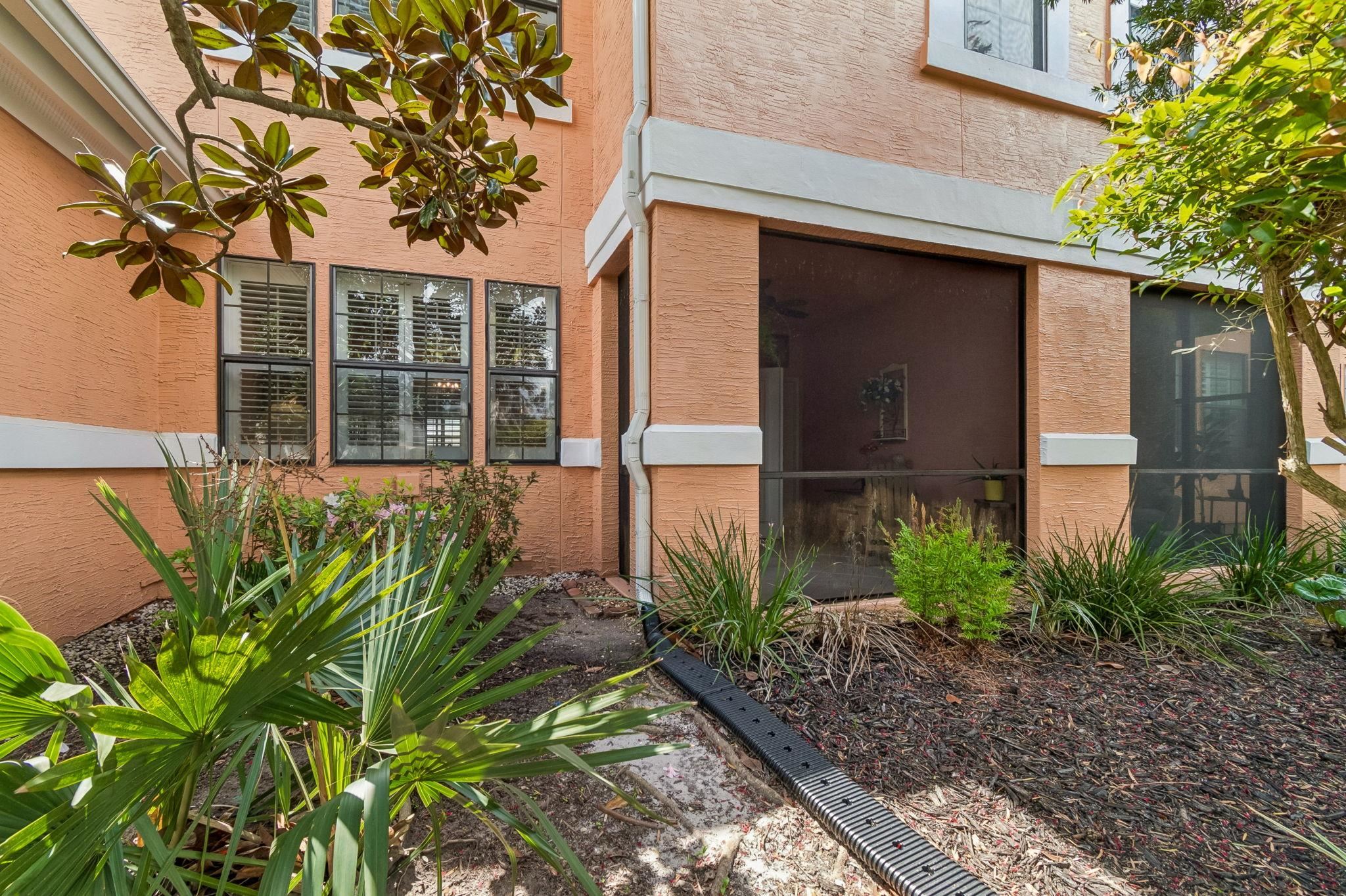 Image 42 of 92 For 4415 Serena Cir