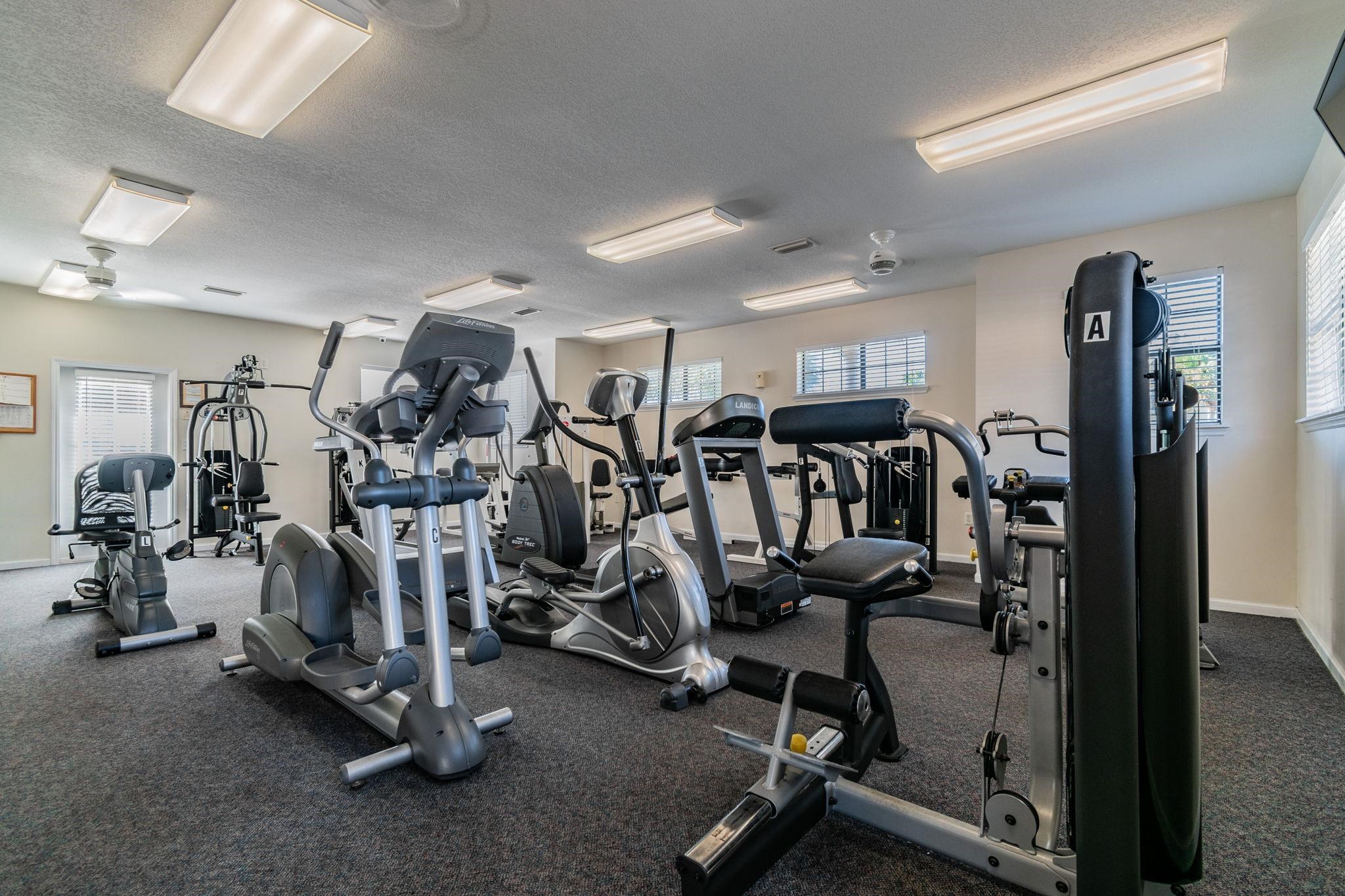 Image 77 of 92 For 4415 Serena Cir