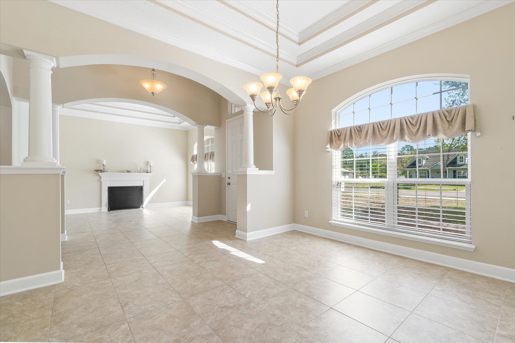 Image 11 of 53 For 751 Viscaya Blvd