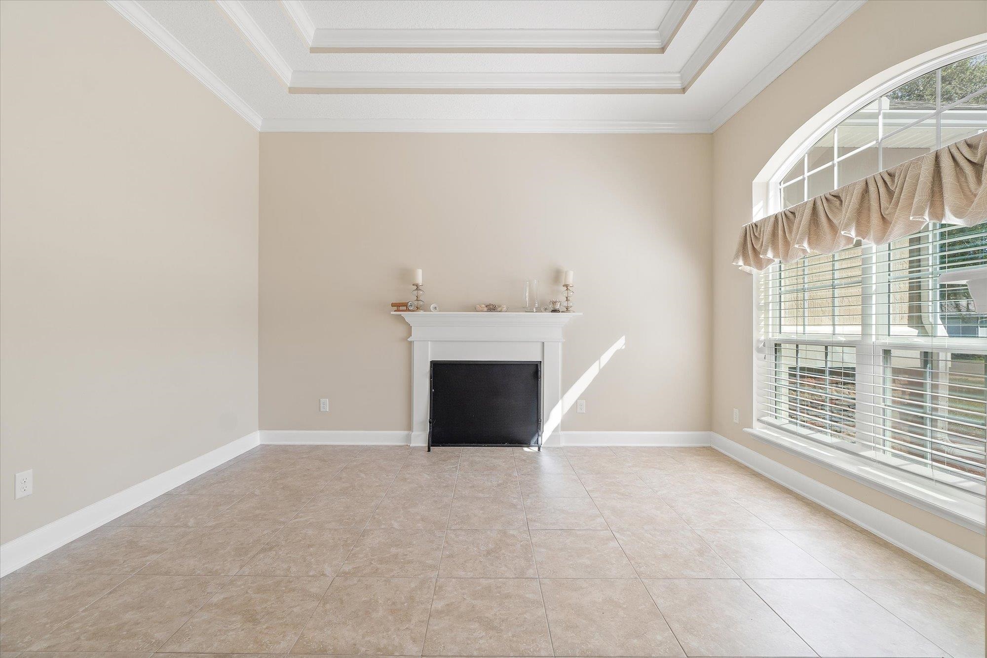 Image 12 of 53 For 751 Viscaya Blvd