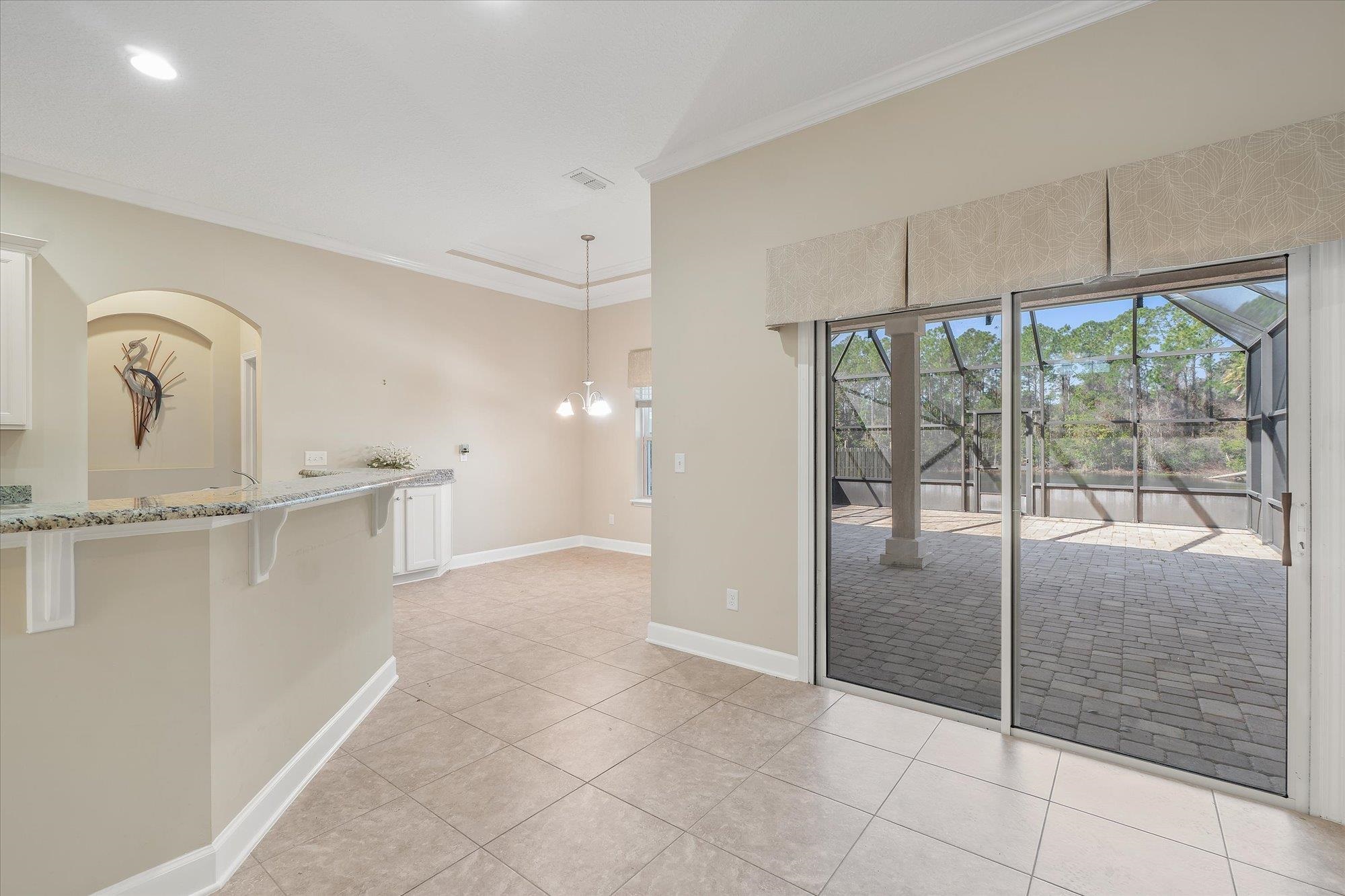 Image 14 of 53 For 751 Viscaya Blvd