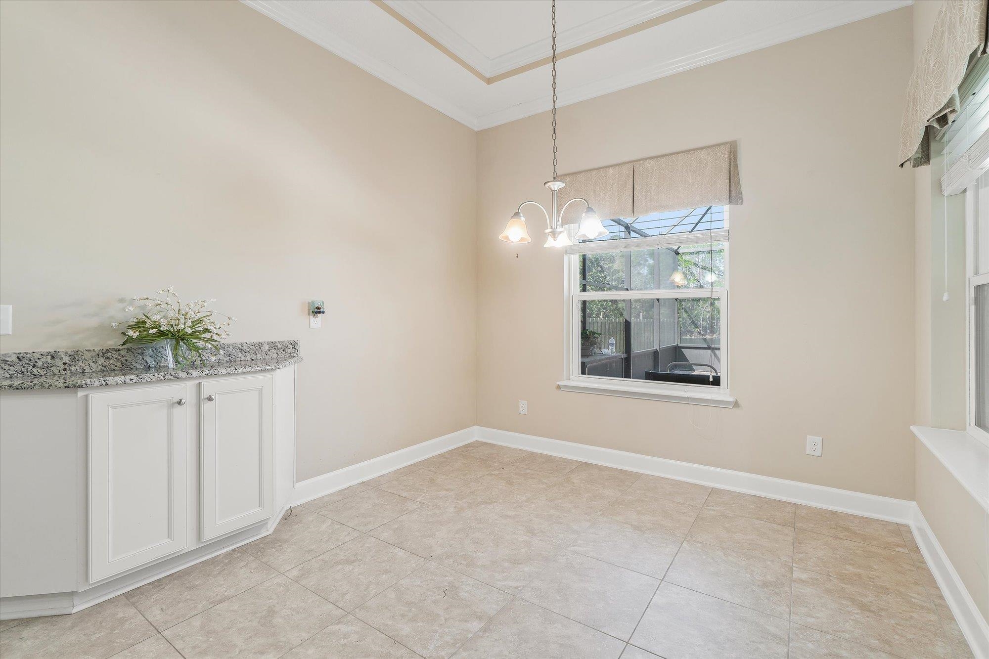 Image 20 of 53 For 751 Viscaya Blvd