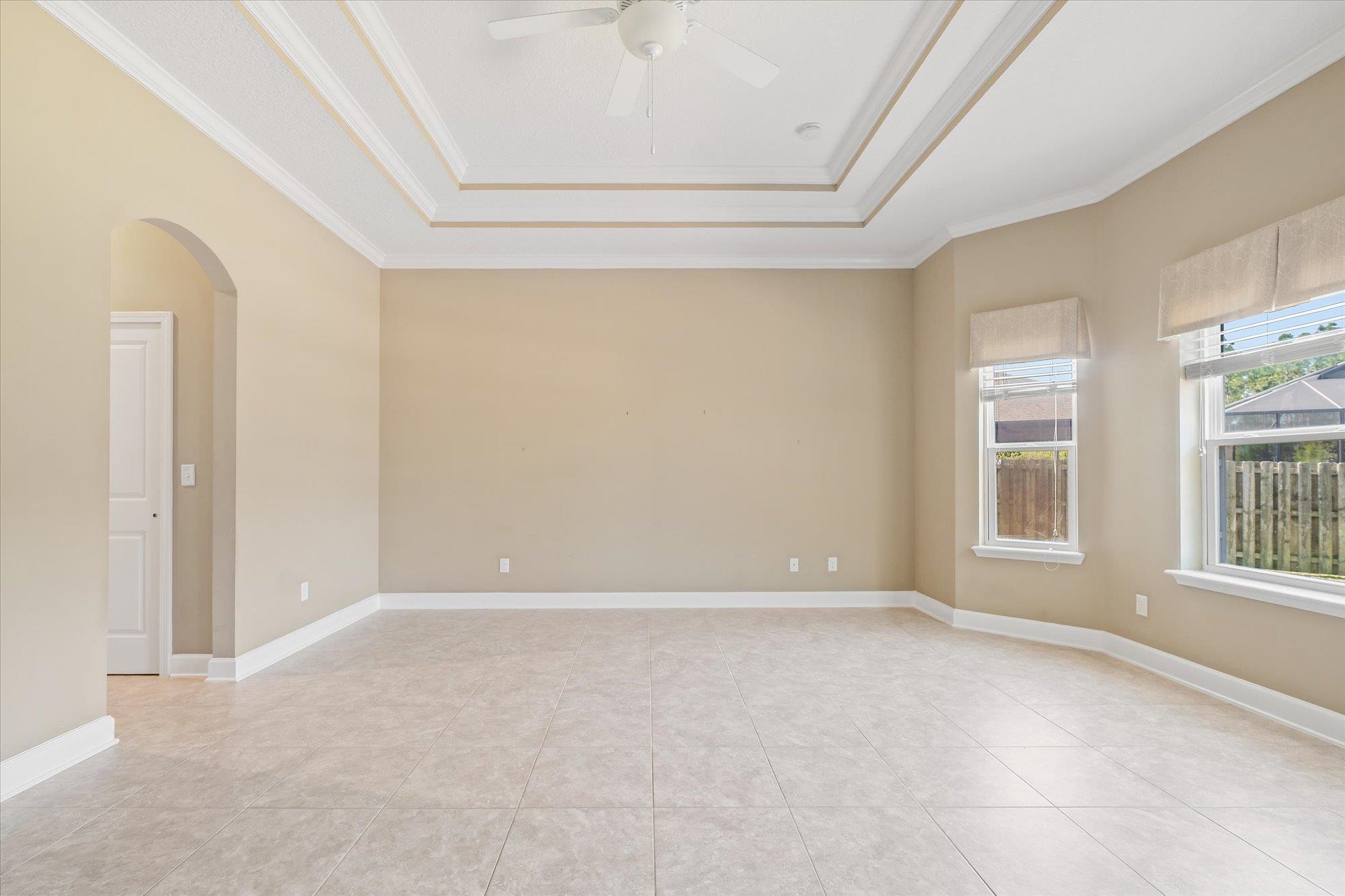 Image 23 of 53 For 751 Viscaya Blvd