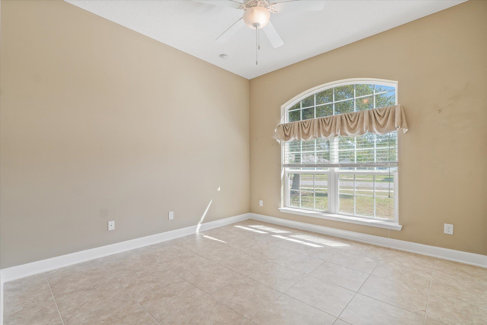 Image 31 of 53 For 751 Viscaya Blvd