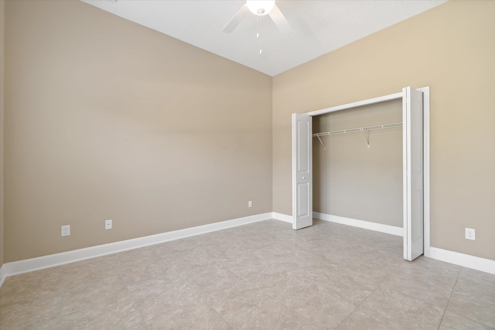 Image 34 of 53 For 751 Viscaya Blvd