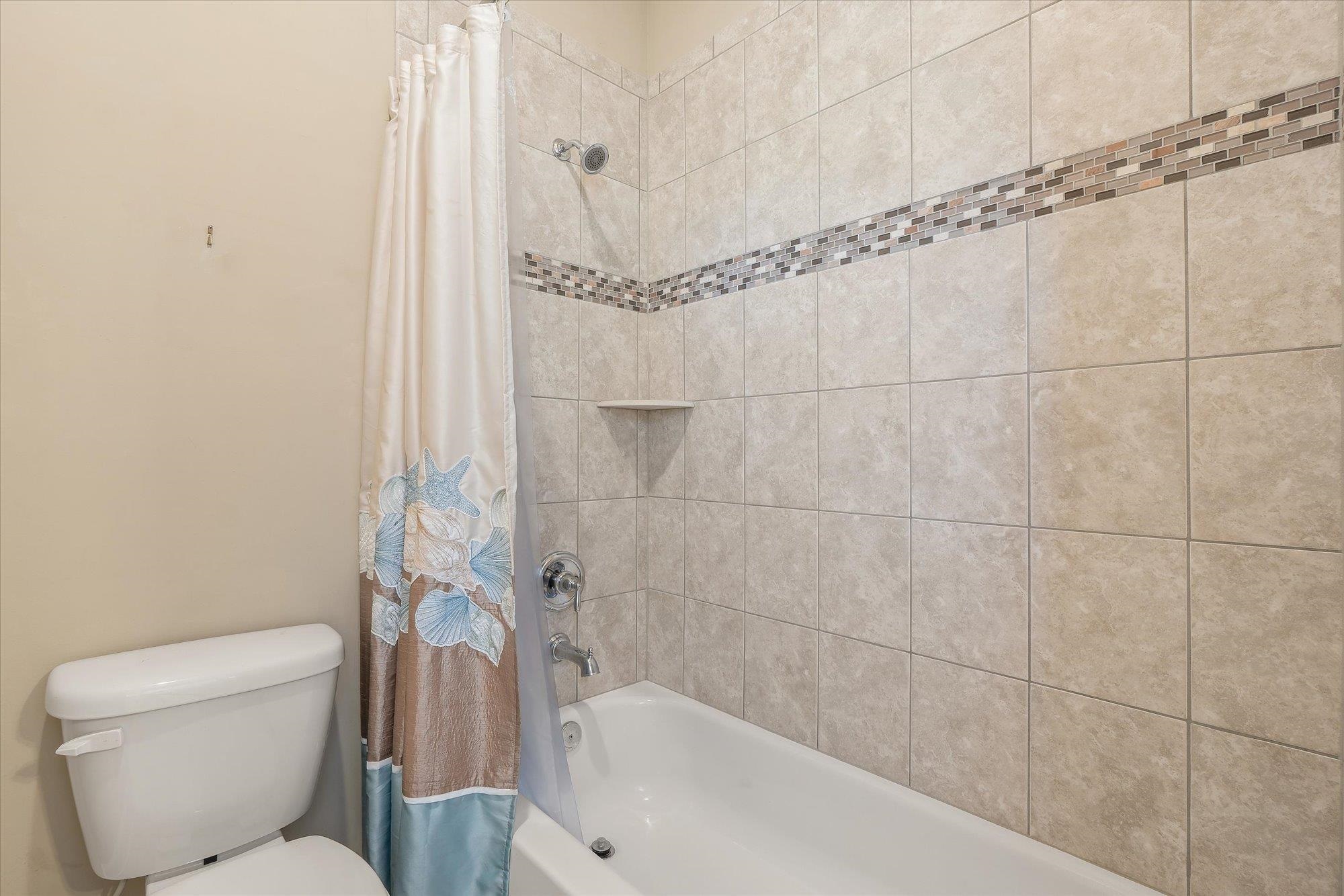 Image 36 of 53 For 751 Viscaya Blvd